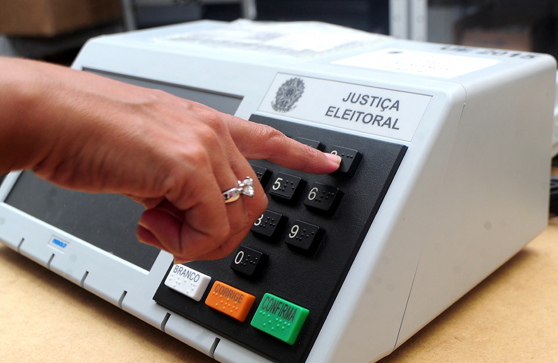 Nas eleições de outubro, mais de 155 milhões de cidadãos estão aptos a votar
