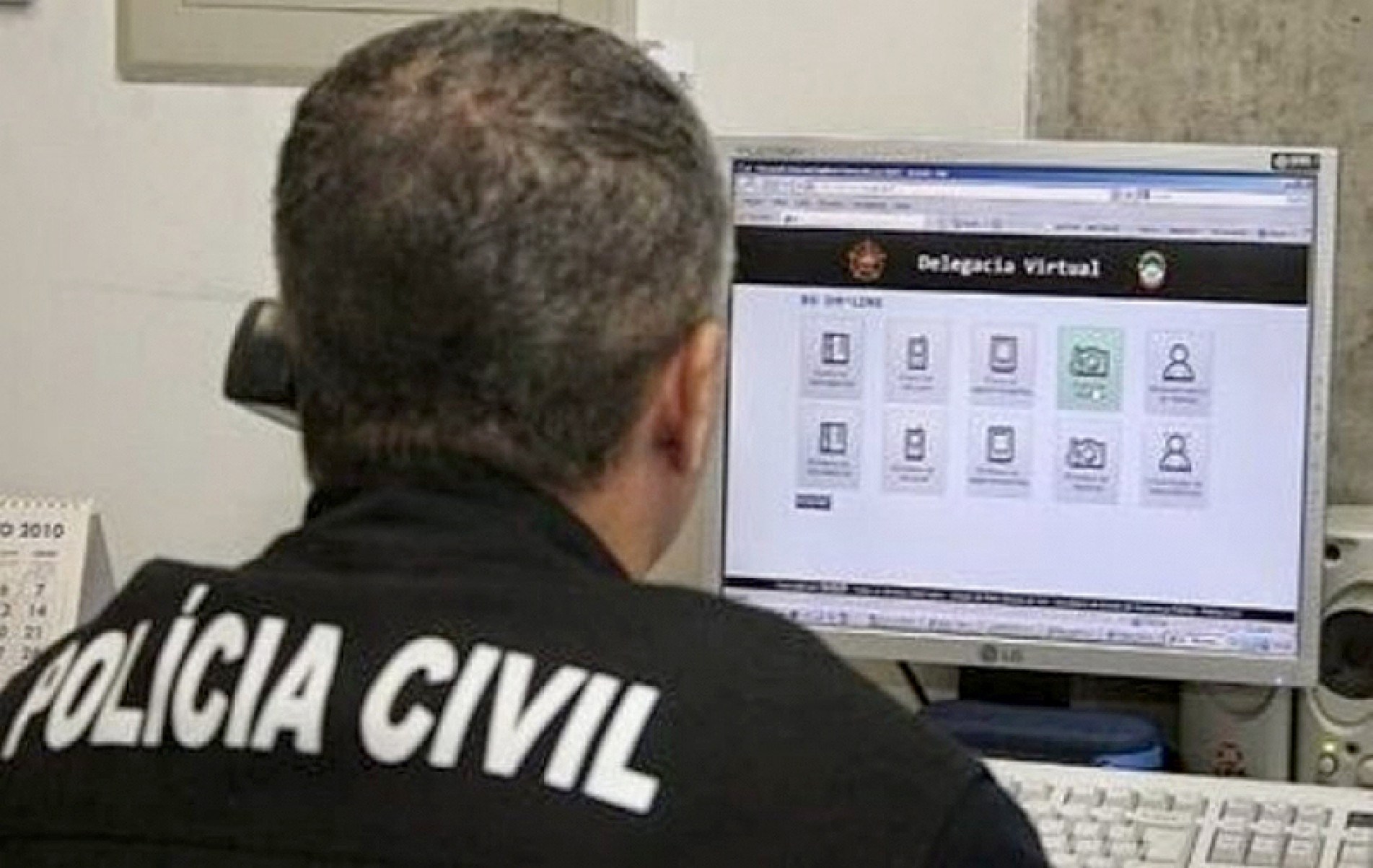 Dica mais importante é não clicar em links desconhecidos ou confiar em endereços de e-mail suspeitos
