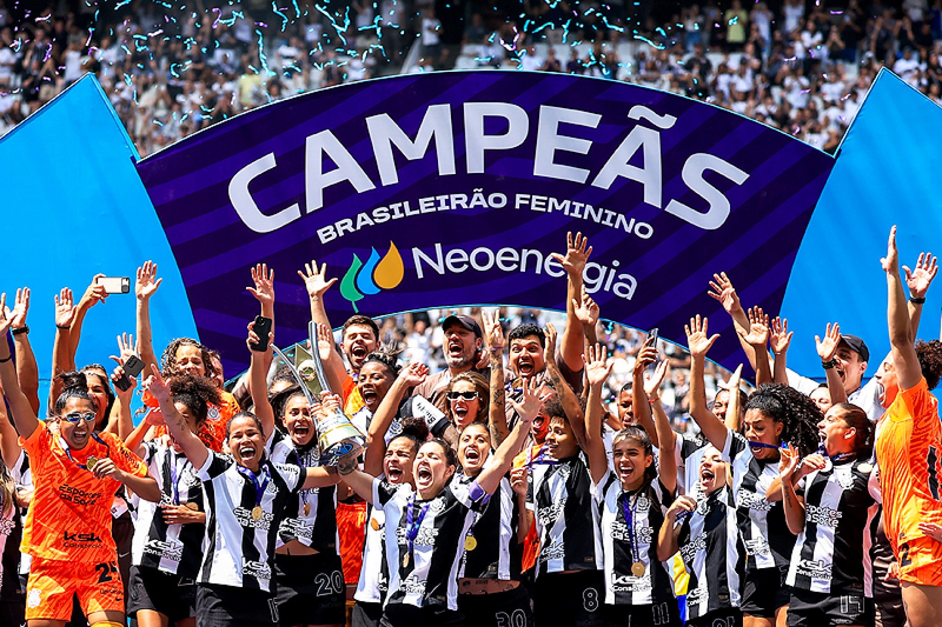 As Brabas venceram as são-paulinas no MorumBis lotado