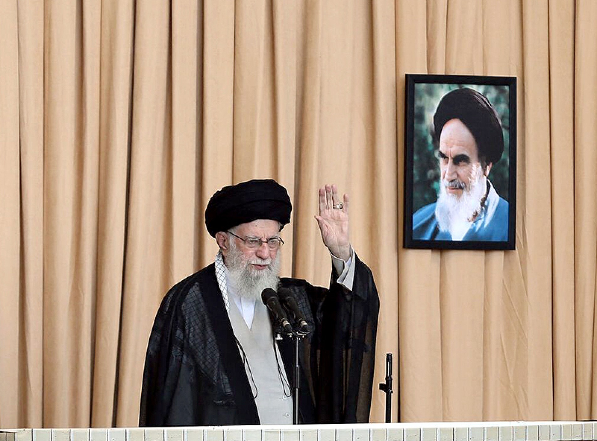 Líder supremo, Ali Khamenei, fez pronunciamento em árabe
