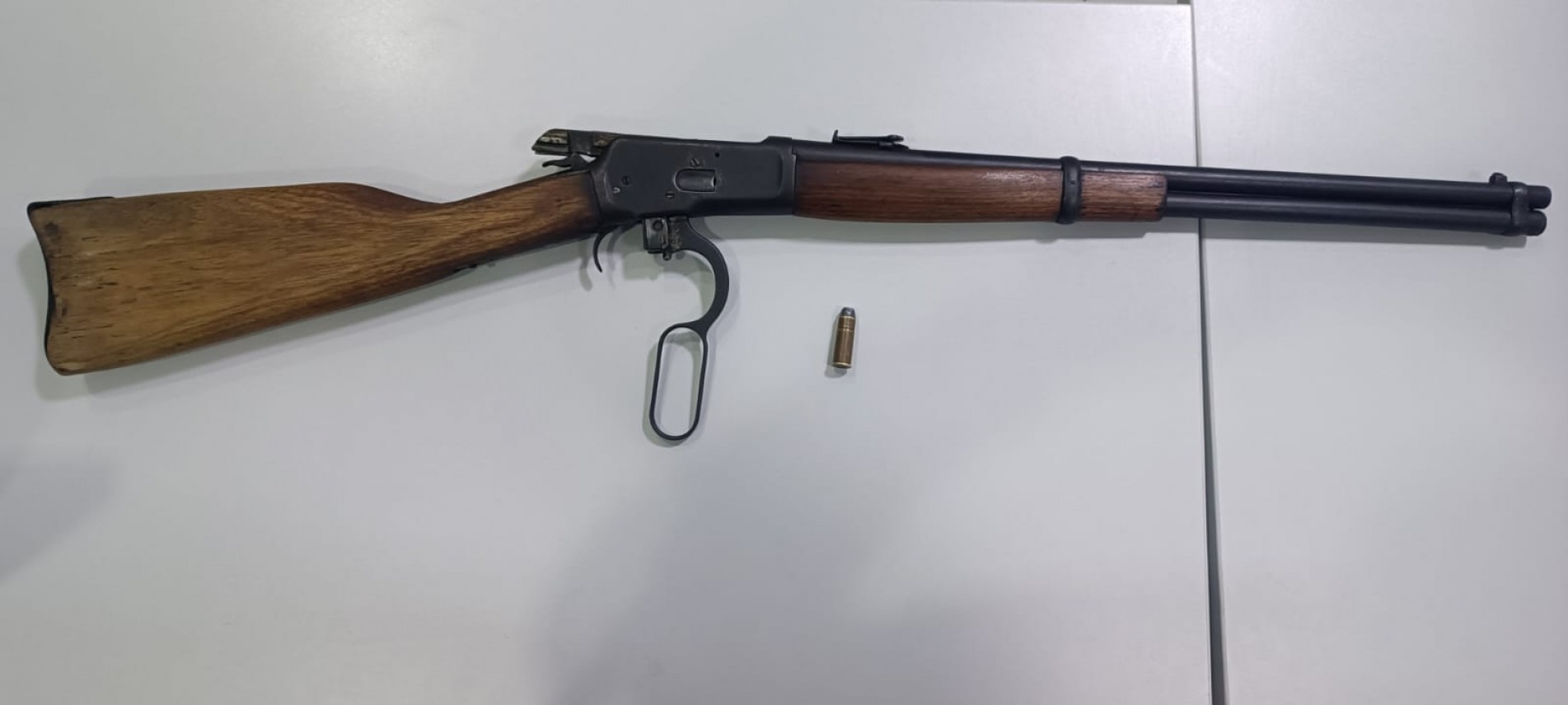 O homem pagou a fiança e foi solto