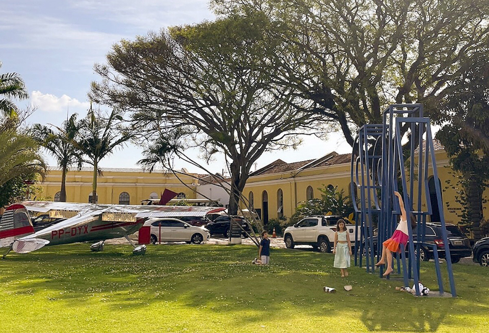 Crianças podem aproveitar as atividades e o espaço