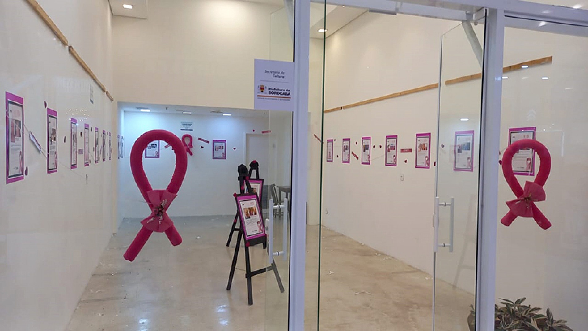 Mostra aborda a importância da conscientização e do cuidado com a saúde da mulher