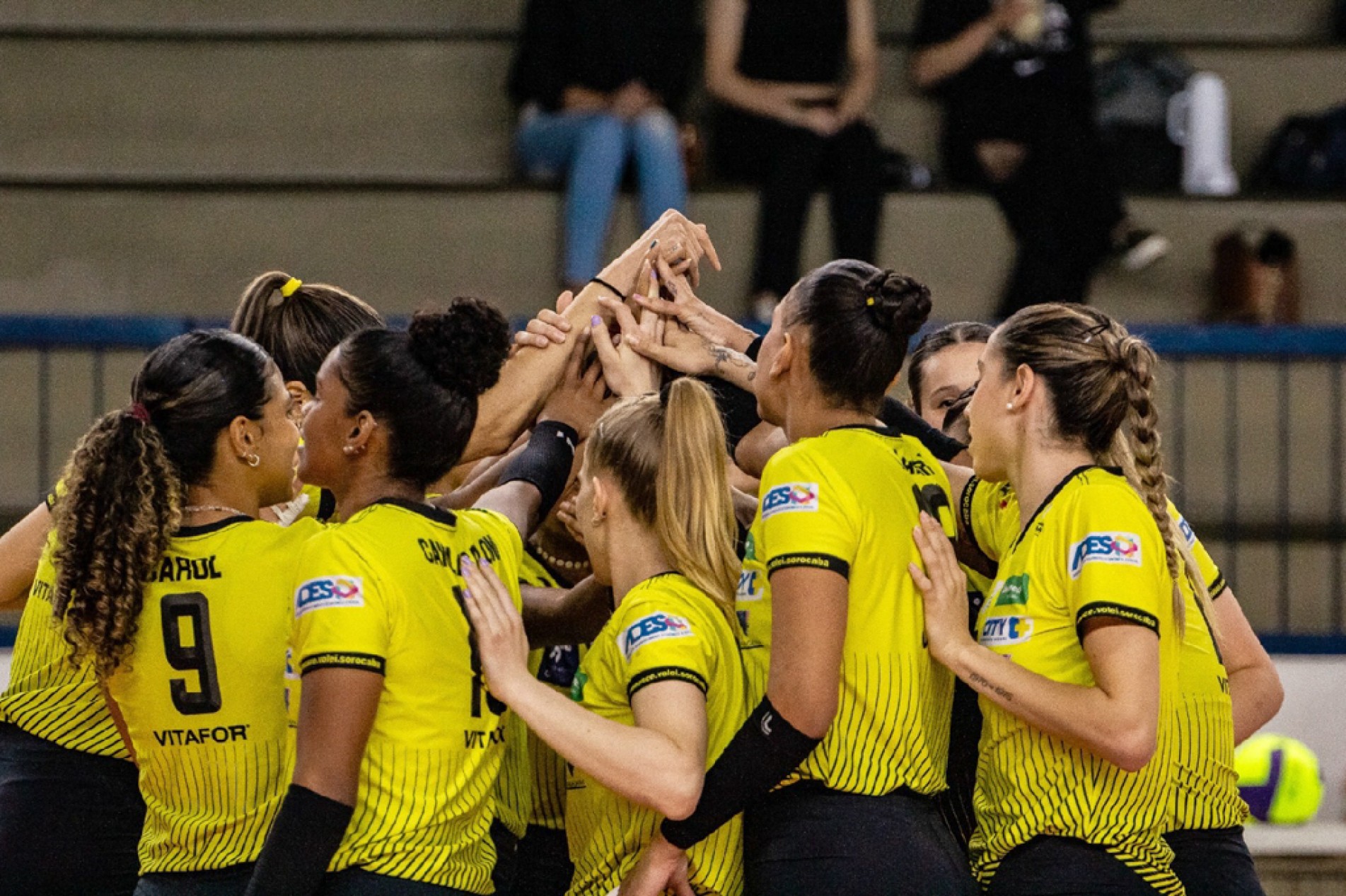 Atletas durante partida disputada em Sorocaba: treinos intensos 
