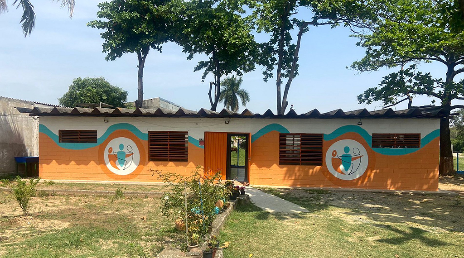 A entidade foi criada após Carla Mota conhecer haitianos com dificuldades para se adaptar em Sorocaba
