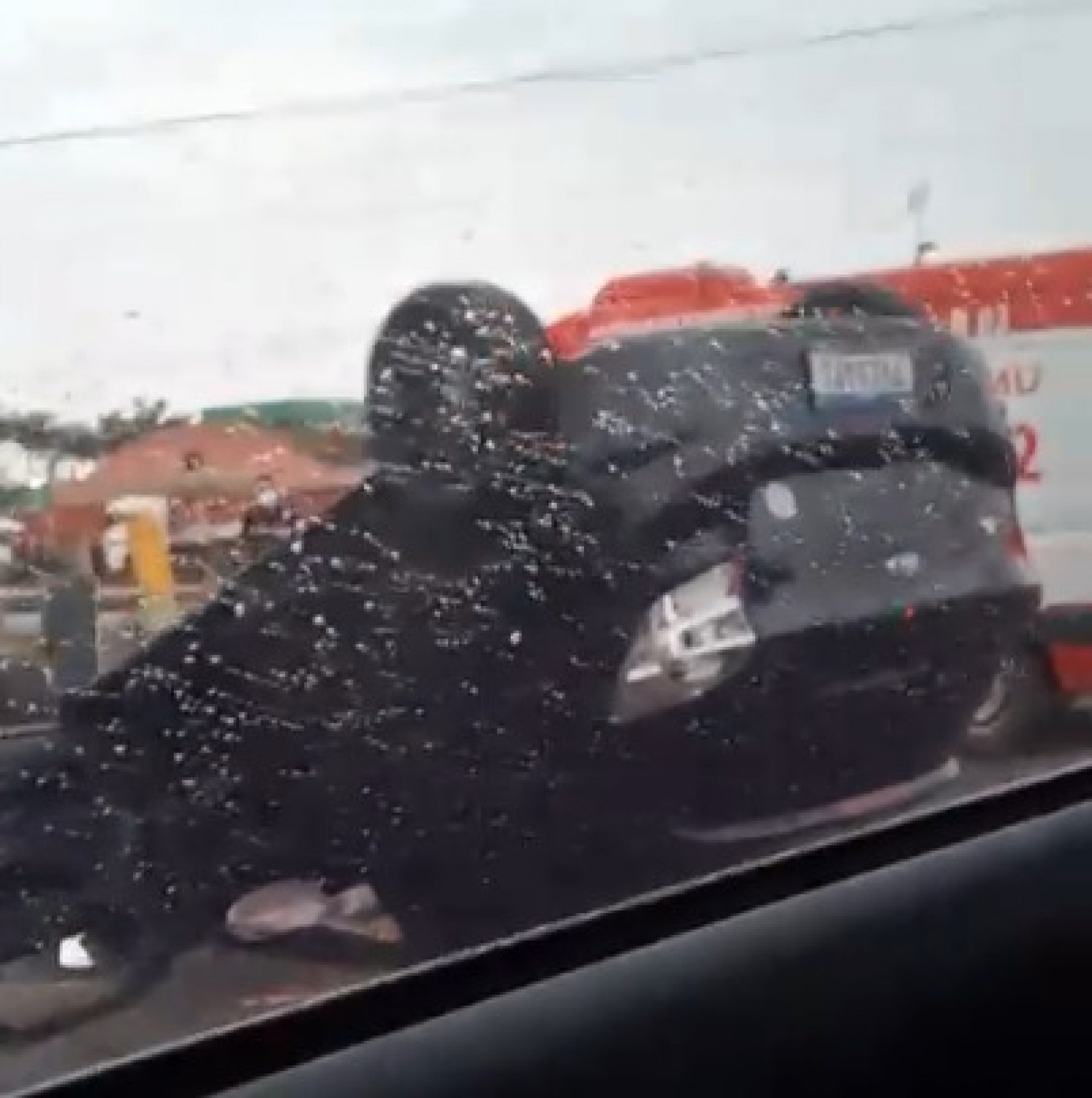 Ninguém se feriu no acidente