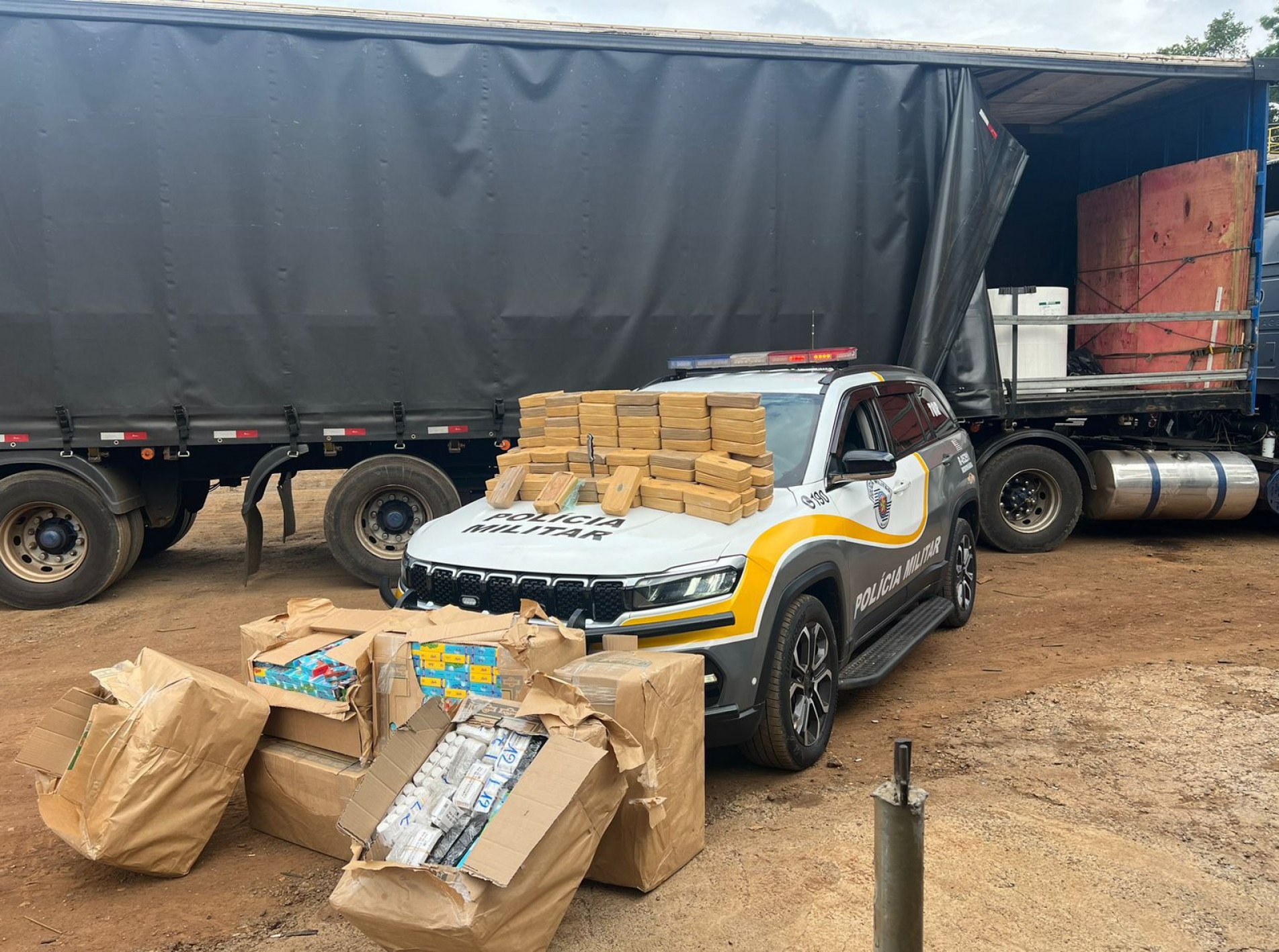 O casal foi preso e encaminhado ao Departamento de Polícia Federal em Sorocaba, onde permaneceram à disposição da Justiça