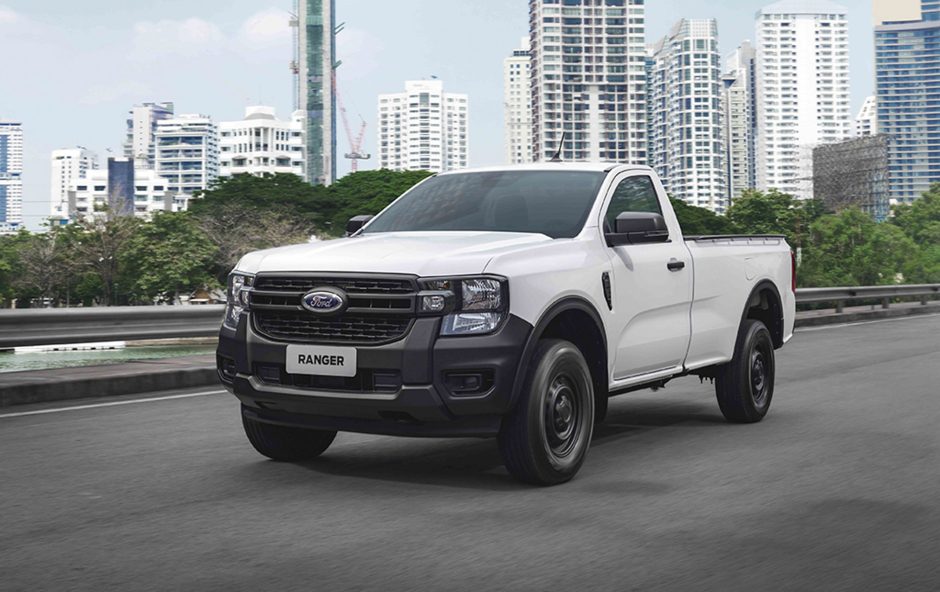 Ford Pro vai exibir suas outras soluções para o cliente comercial, como a linha atual da Ranger
