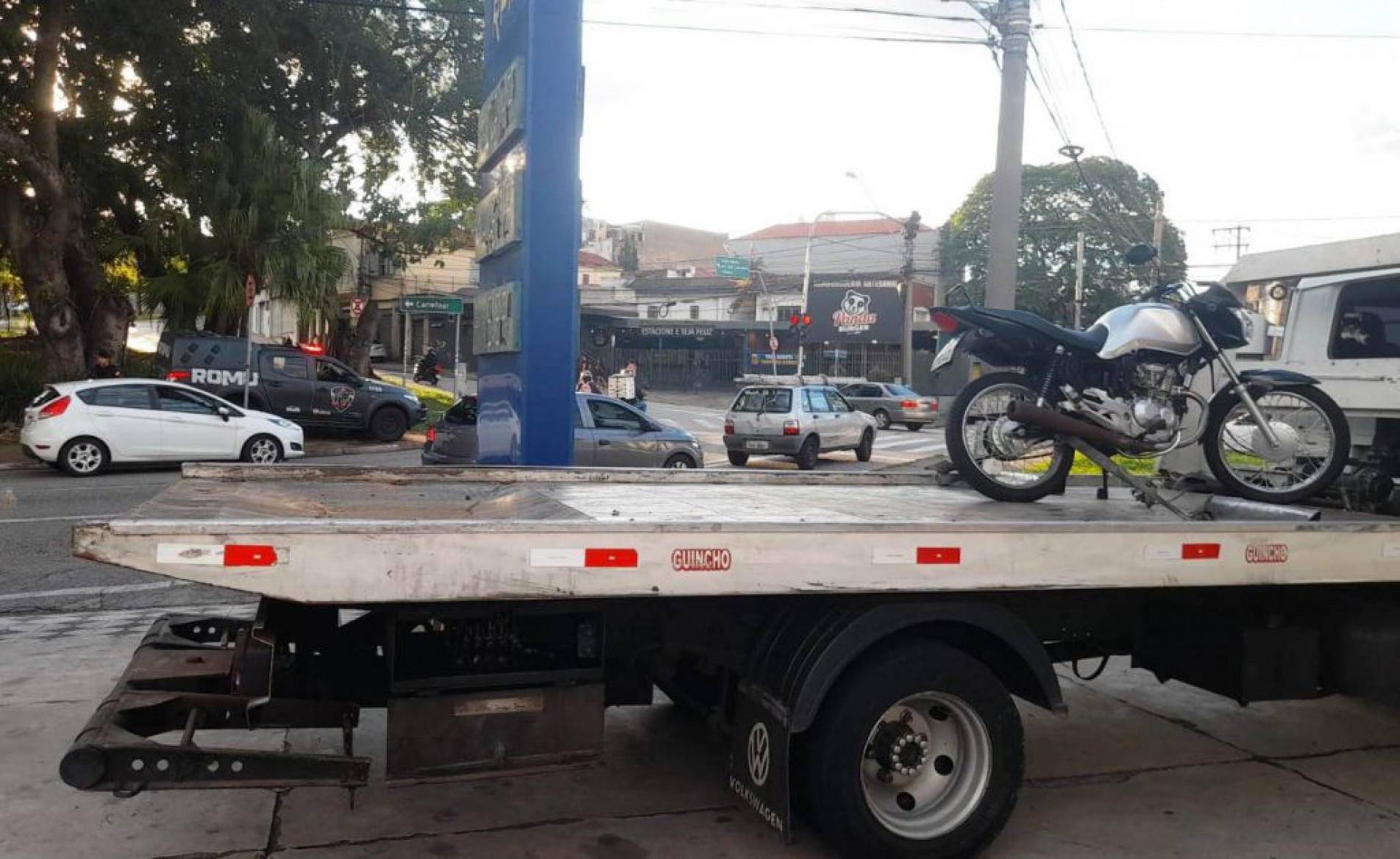  O indiciado permaneceu preso e teve a motocicleta apreendida