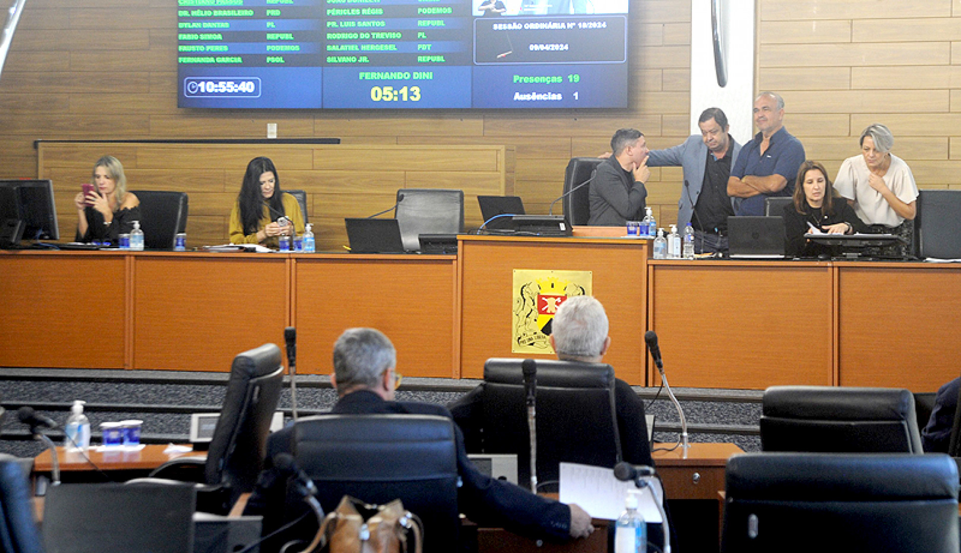 O plenário aprovou, entre cinco projetos, o que cria a campanha 