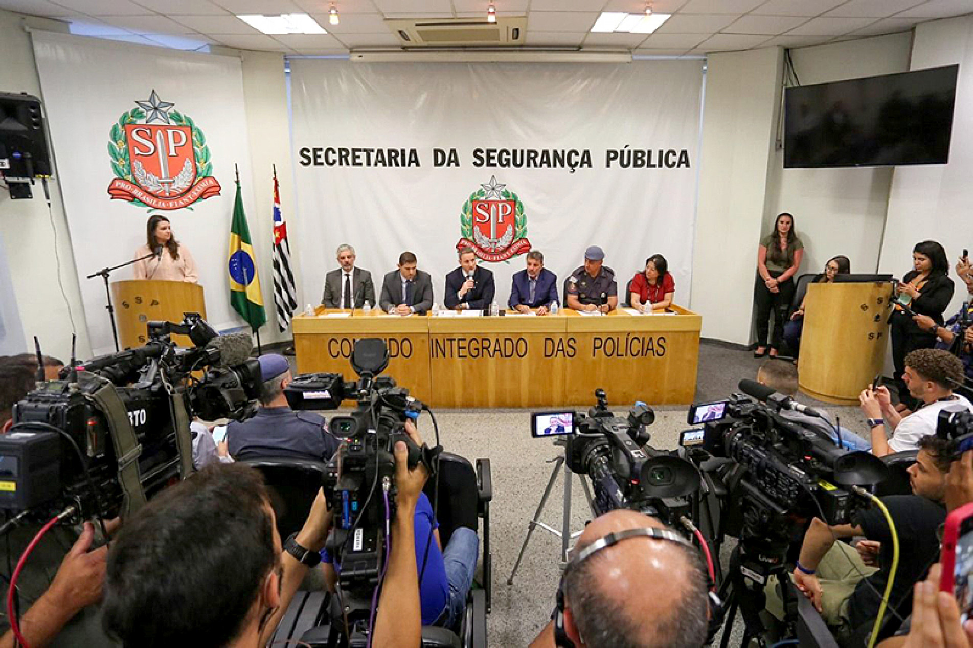 Secretário Derrite quer uma resposta 