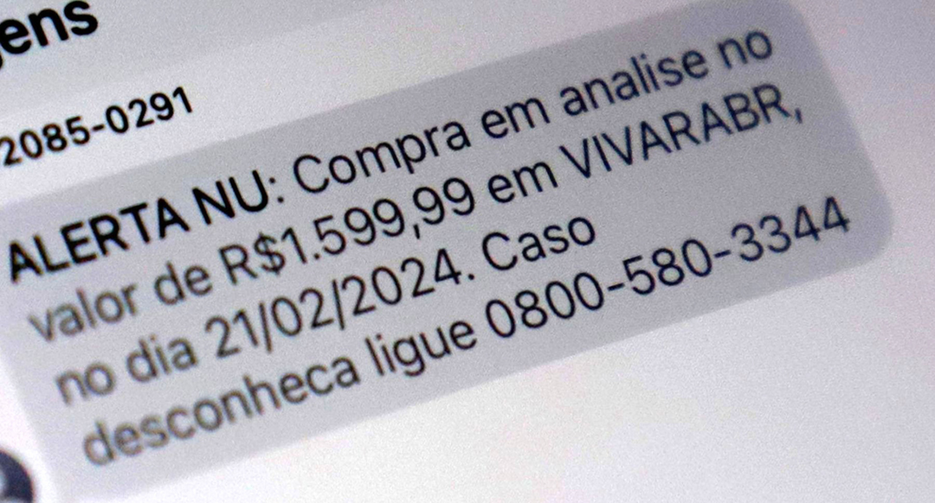 Uma das recomendações é jamais passar dados por mensagem ou ligação
