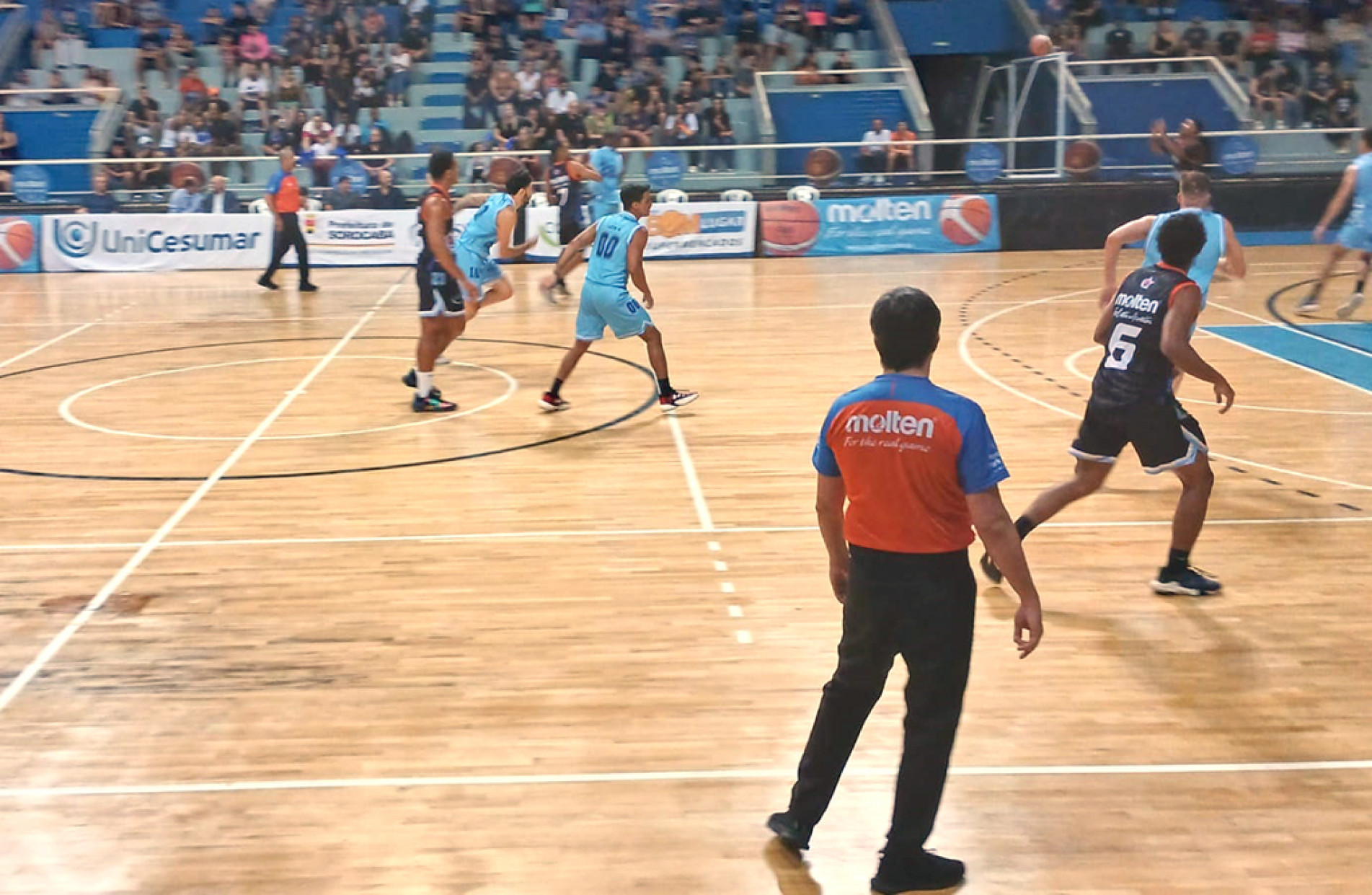 Jogo-treino diante da Liga Desportiva Paulista marca a reabertura do ginásio municipal
