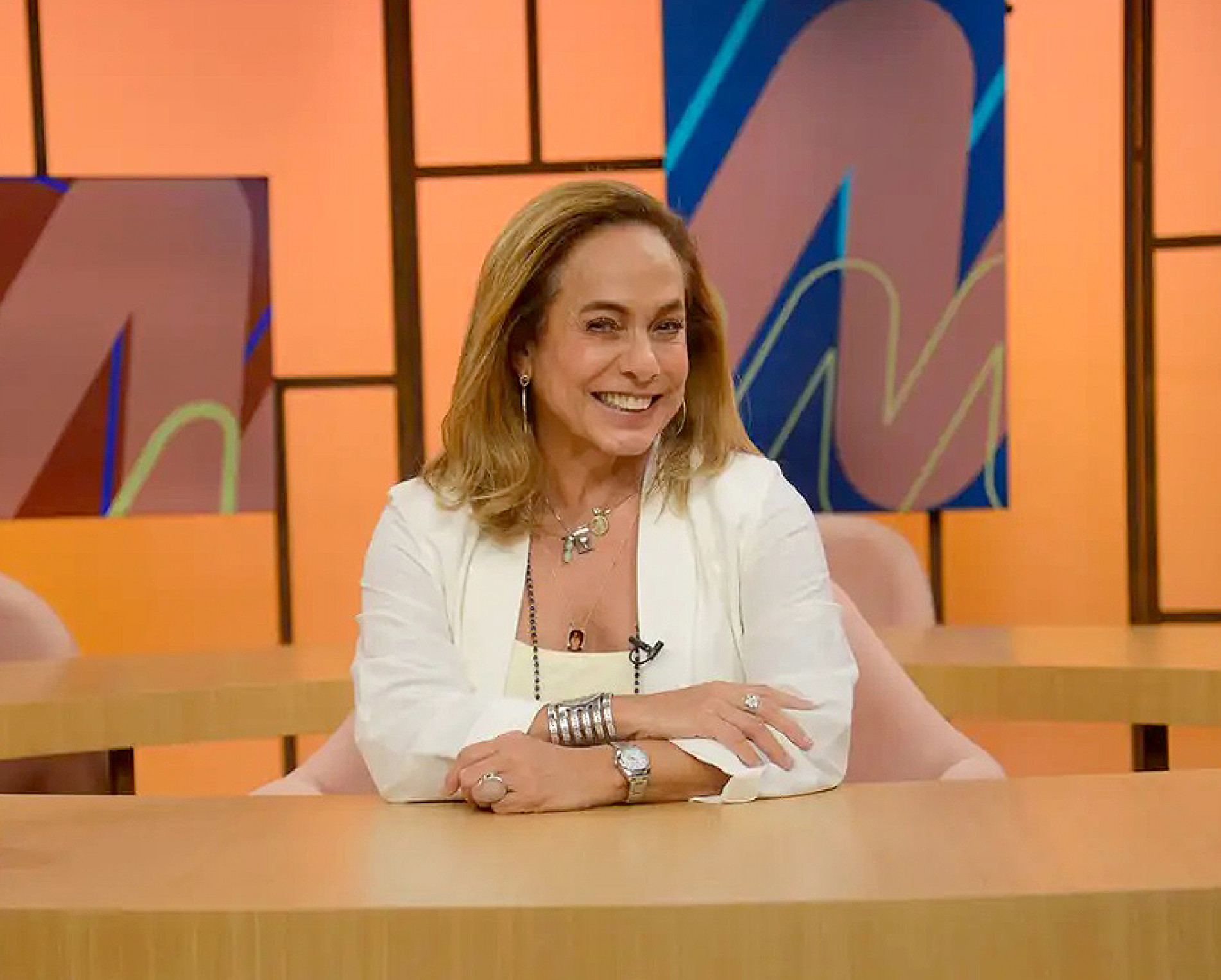 Cissa Guimrães é a 
apresentadora do 