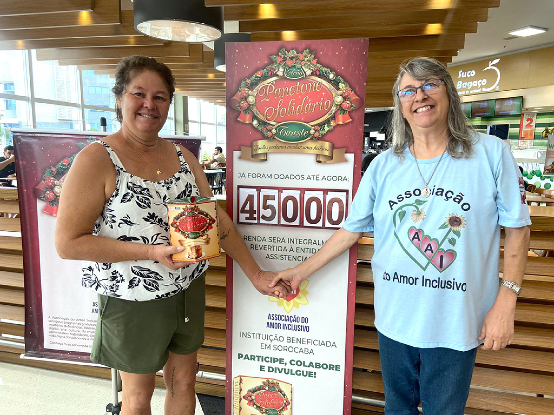 Adriana e Maria Angela, fundadora da entidade beneficiada neste ano
