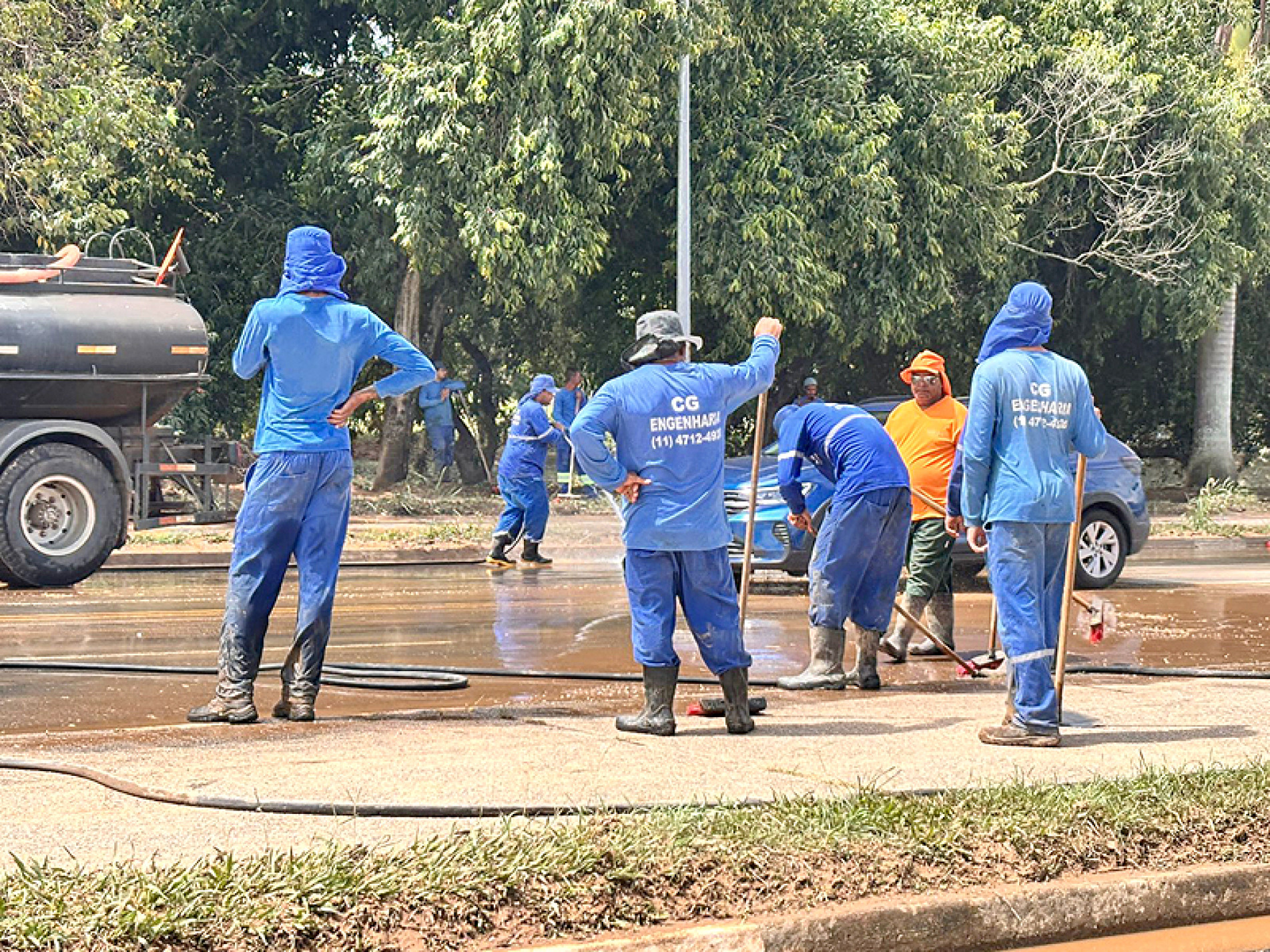 Prefeitura informa que 
equipes  em alerta