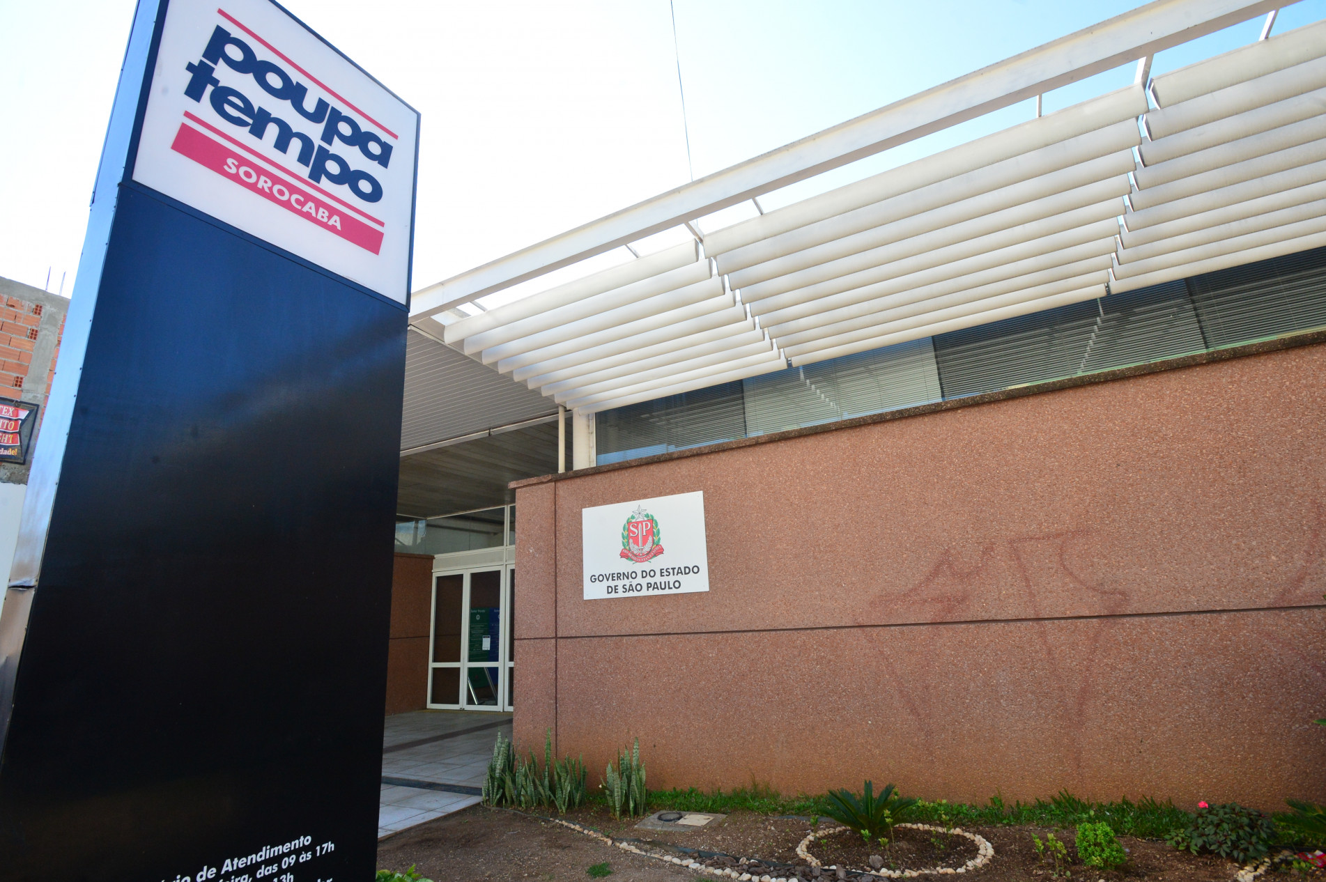 Os agendamentos para os atendimentos são feitos pelos canais digitais do serviço 