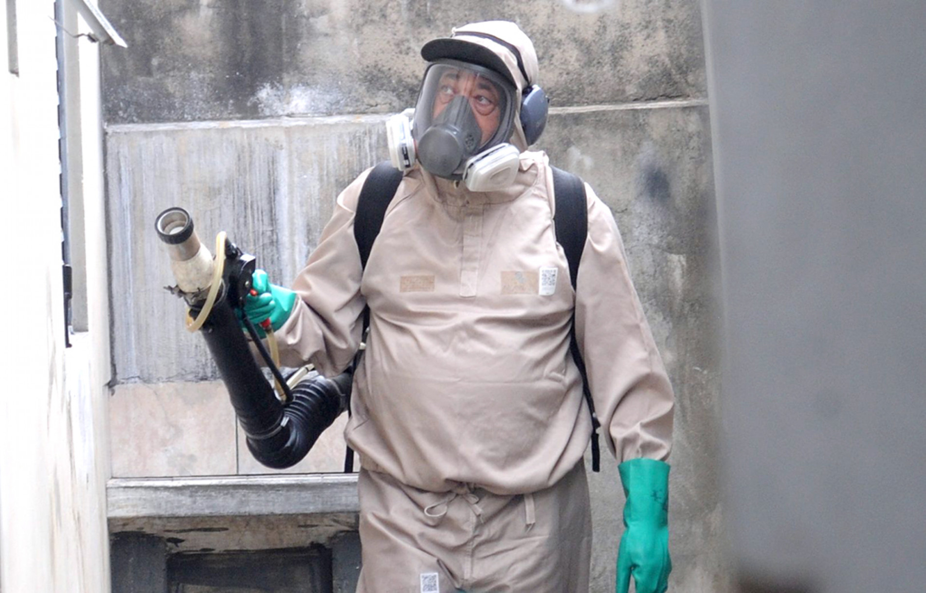 Brasil enfrenta uma epidemia sem precedentes e 5,9 mil pessoas morreram neste ano
