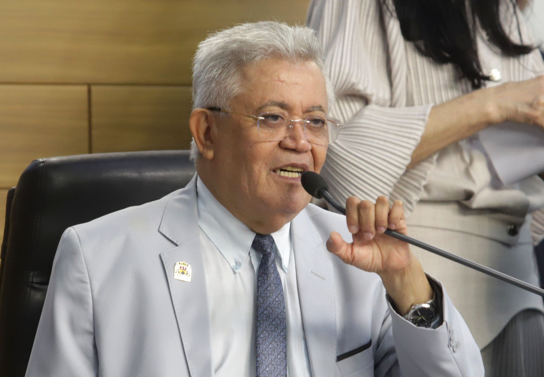 Pastor Luís Santos assume a presidência para o próximo biênio