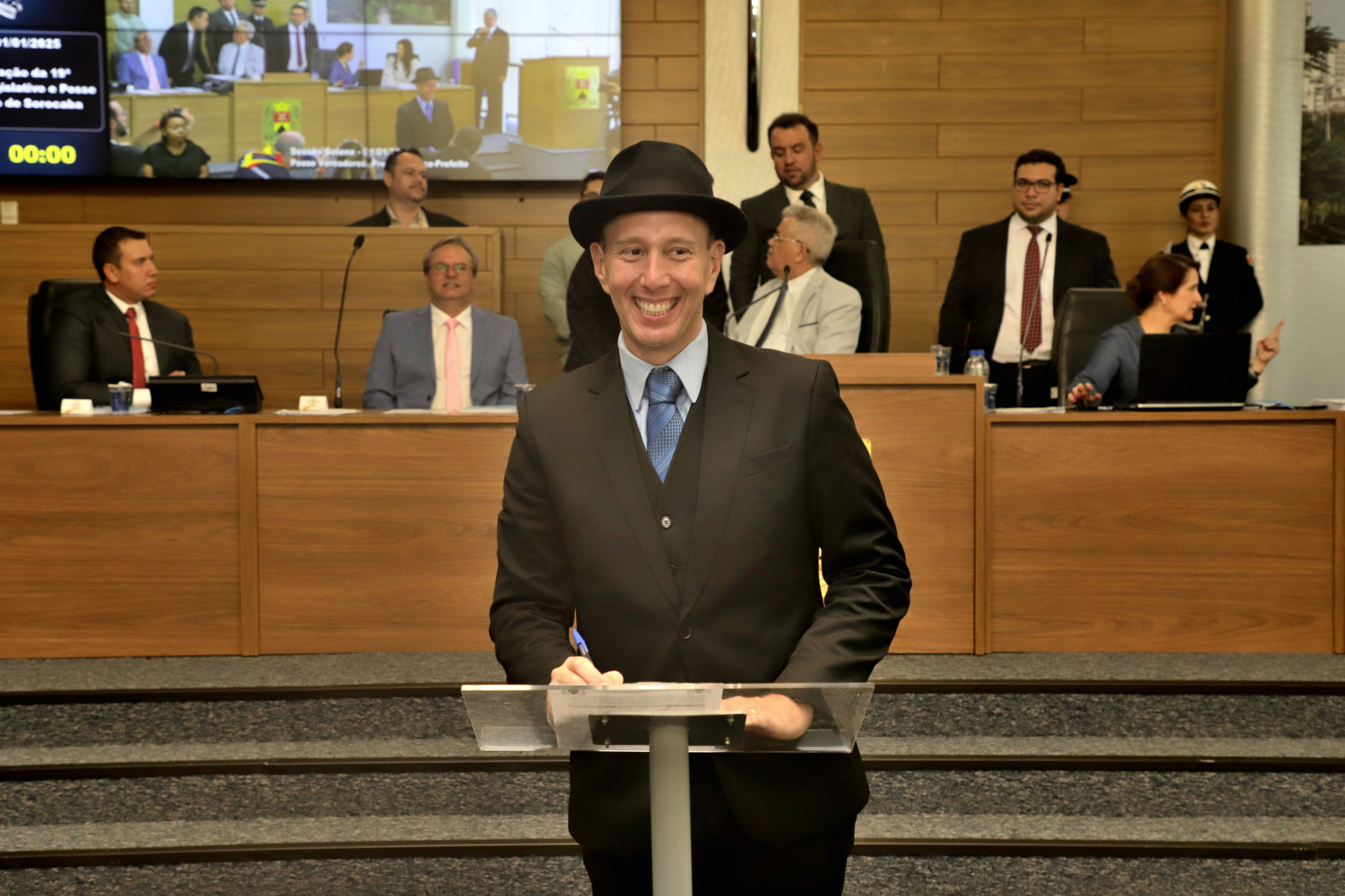 Rodrigo Manga tomou posse para seu segundo mandato