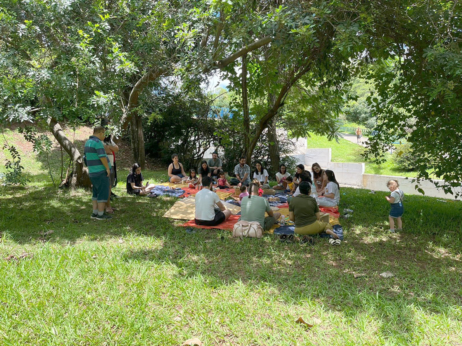 Praça do Parque Campolim é bastante movimentada, sobretudo aos domingos

