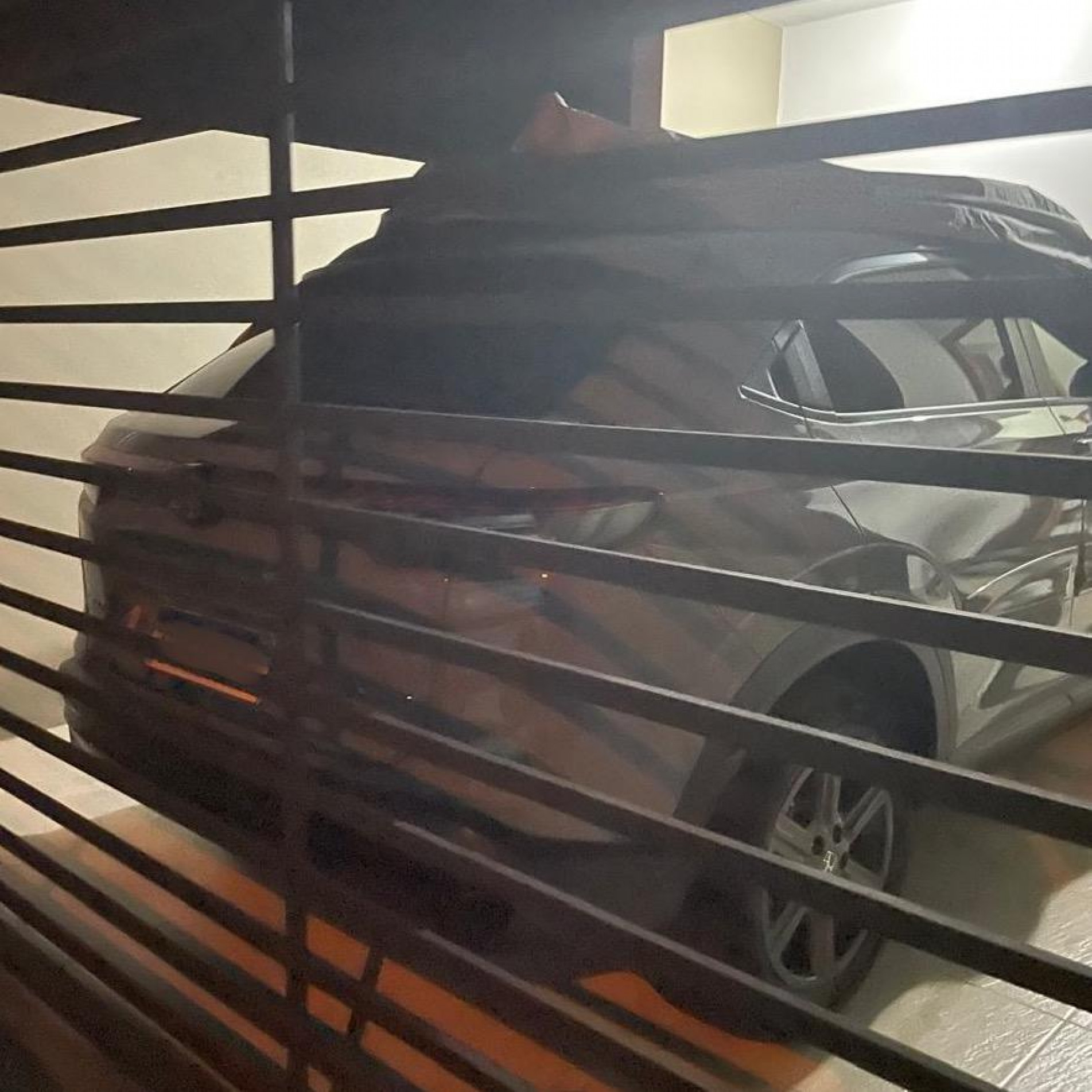 O carro era utilizado na prática dos crimes 