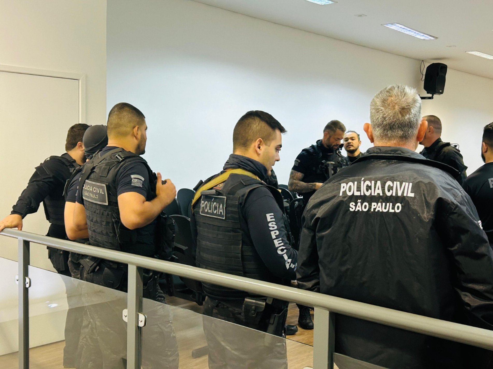 A Polícia Civil, em parceria com o Ministério Público, deflagrou na manhã desta segunda-feira (14) a operação 