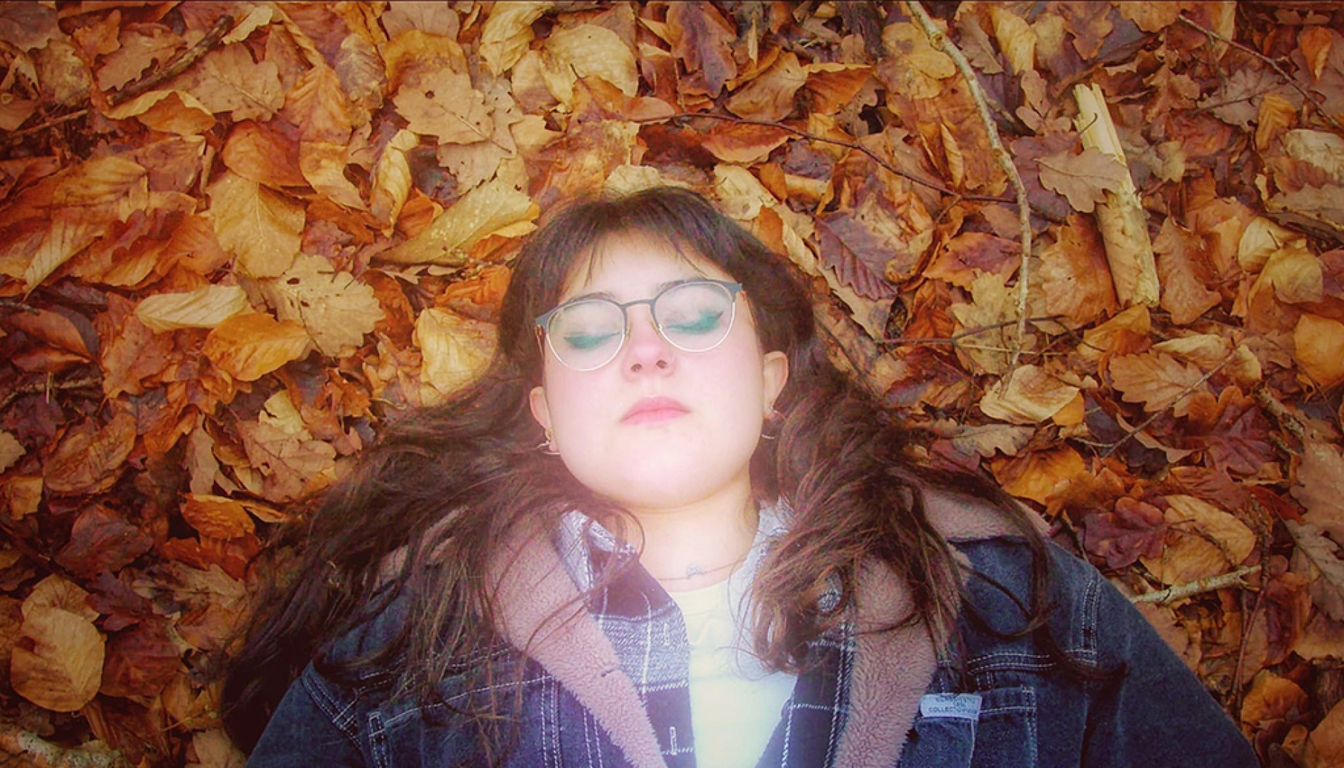 Sara Caires produziu a canção durante intercâmbio no norte da França