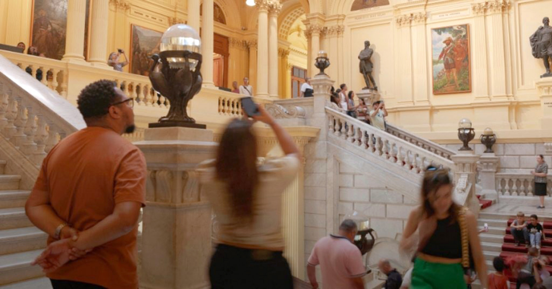 Atrações incluem show musical, palestras e atividades para todas as idades
