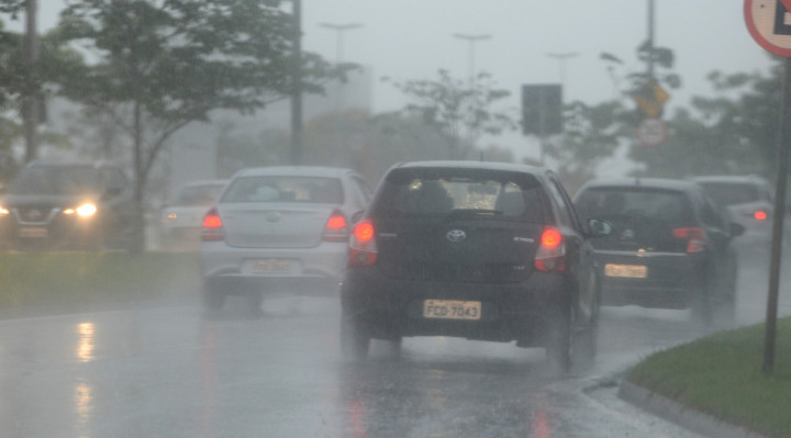A temperatura em Sorocaba começa a cair amanhã (31) e deve se manter até a segunda-feira (03) com máximas de até 26°C e mínimas de 21°C