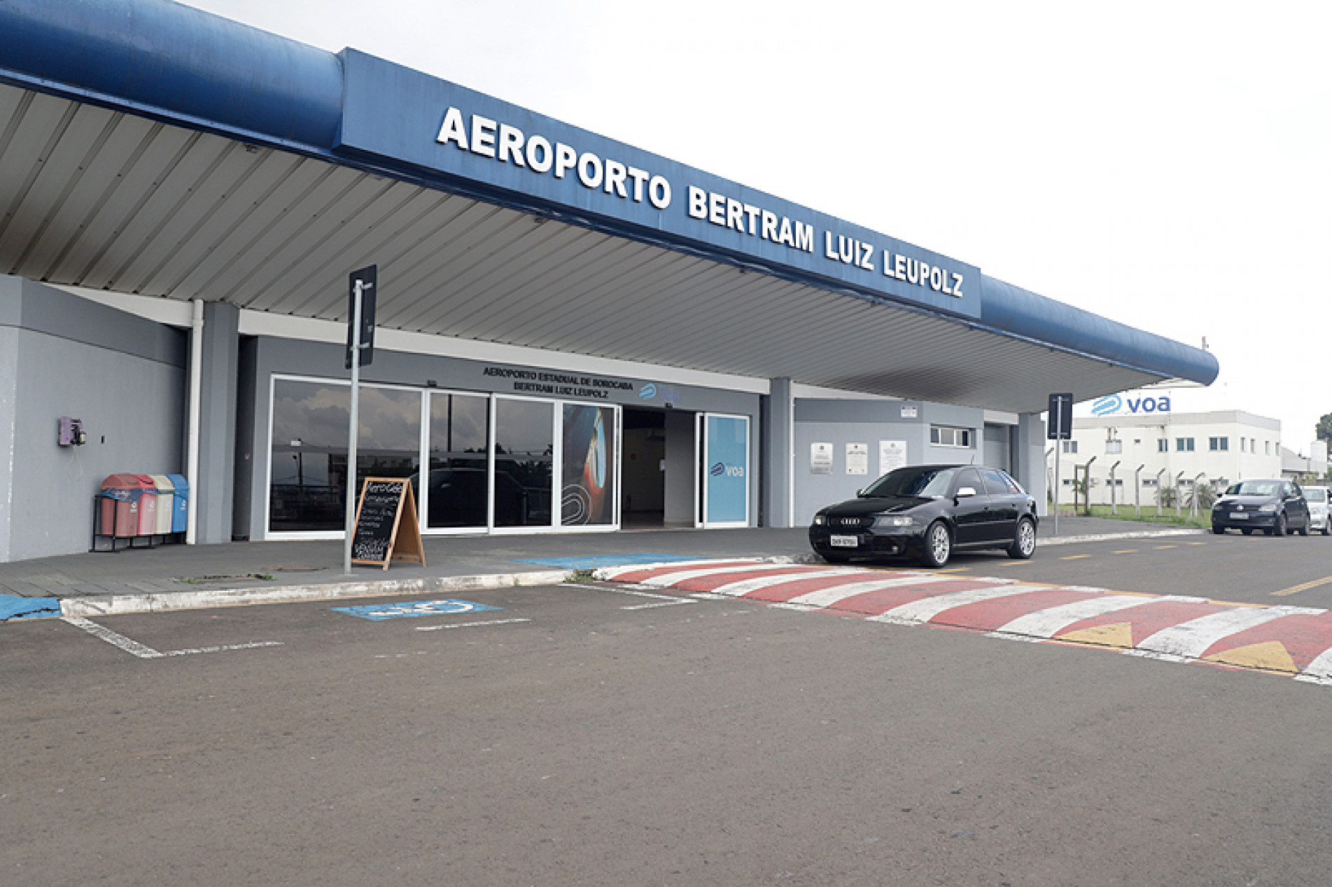 Aeroporto local não oferece voos comerciais de passageiros, apenas executivos particulares
