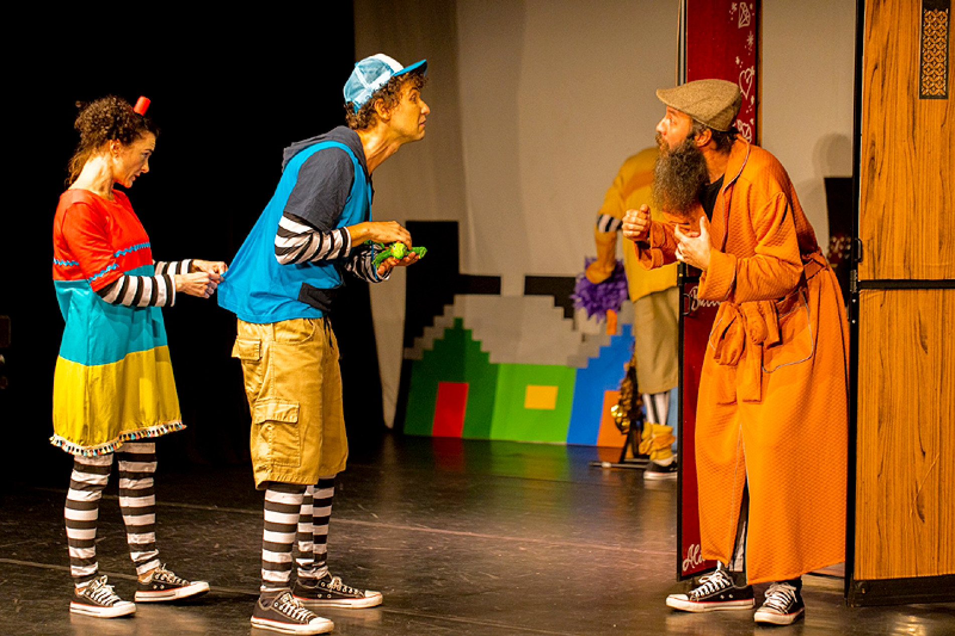 Apresentação é gratuita e enfoca as relações na era digital 