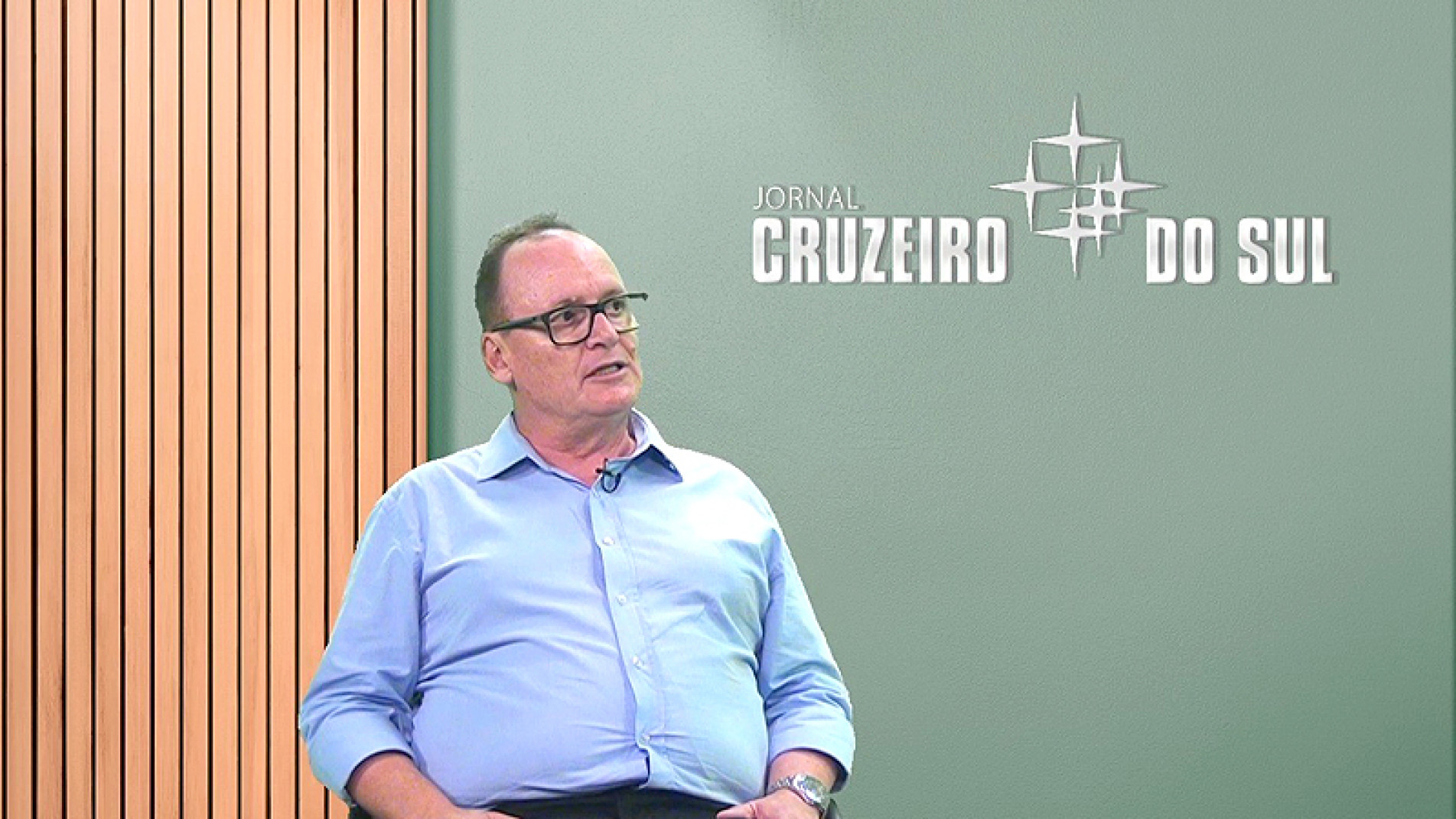 Prefeito Julio Fernando (PL) enumera os prêmios conquistados na educação
