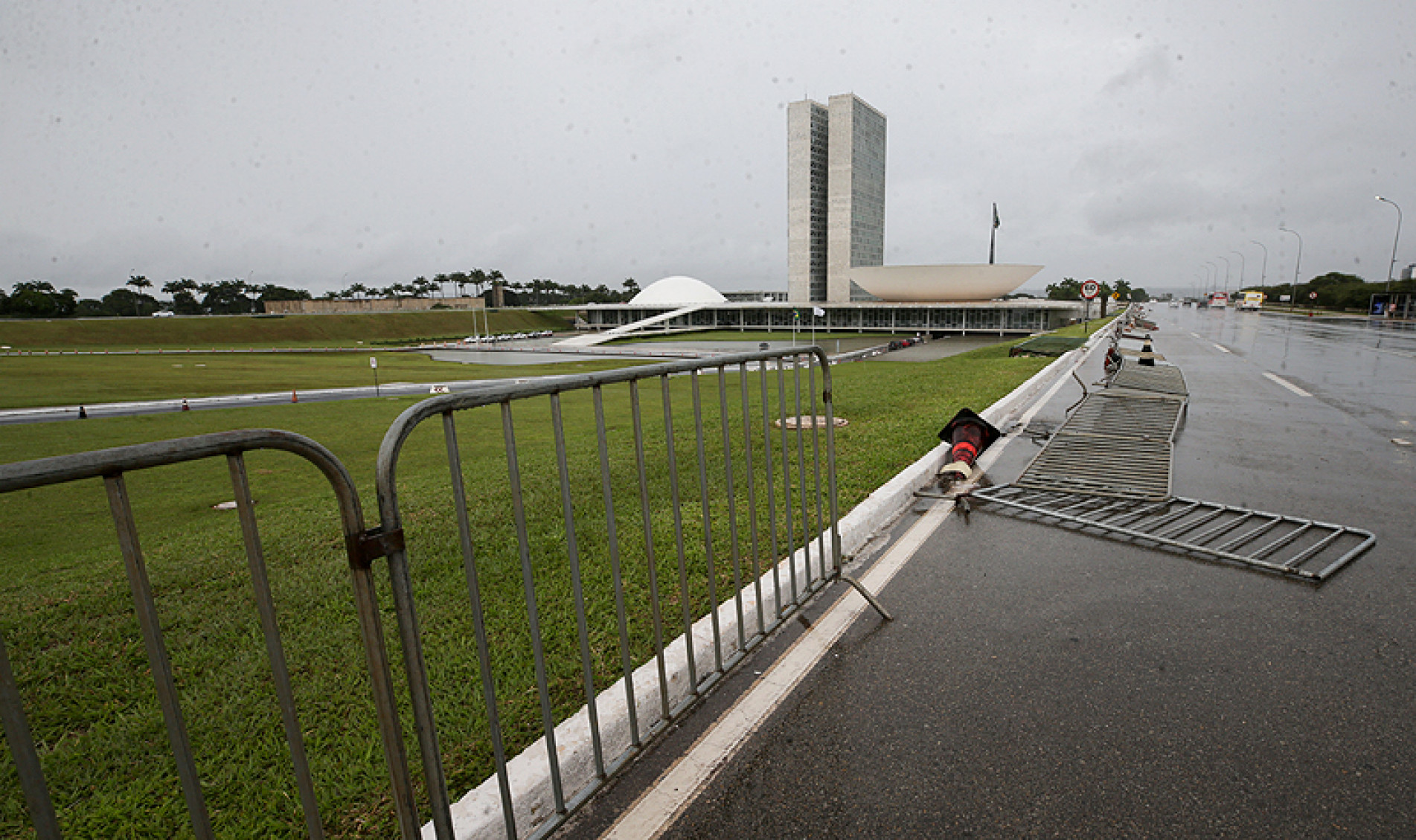 Até o momento, 898 pessoas foram 
responsabilizadas criminalmente pela invasão
