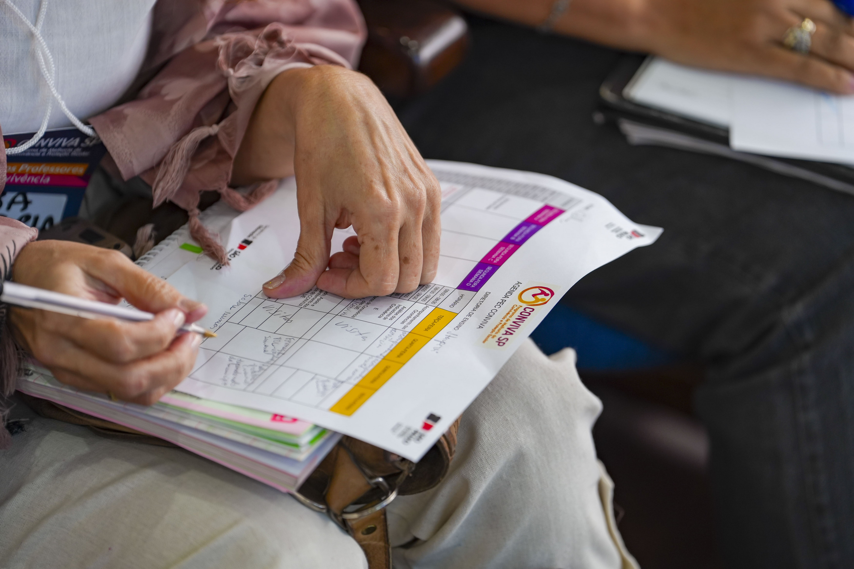 Profissionais da educação de mais de cinco mil escolas estaduais de São Paulo participaram de iniciativa inédita na quarta-feira (5)