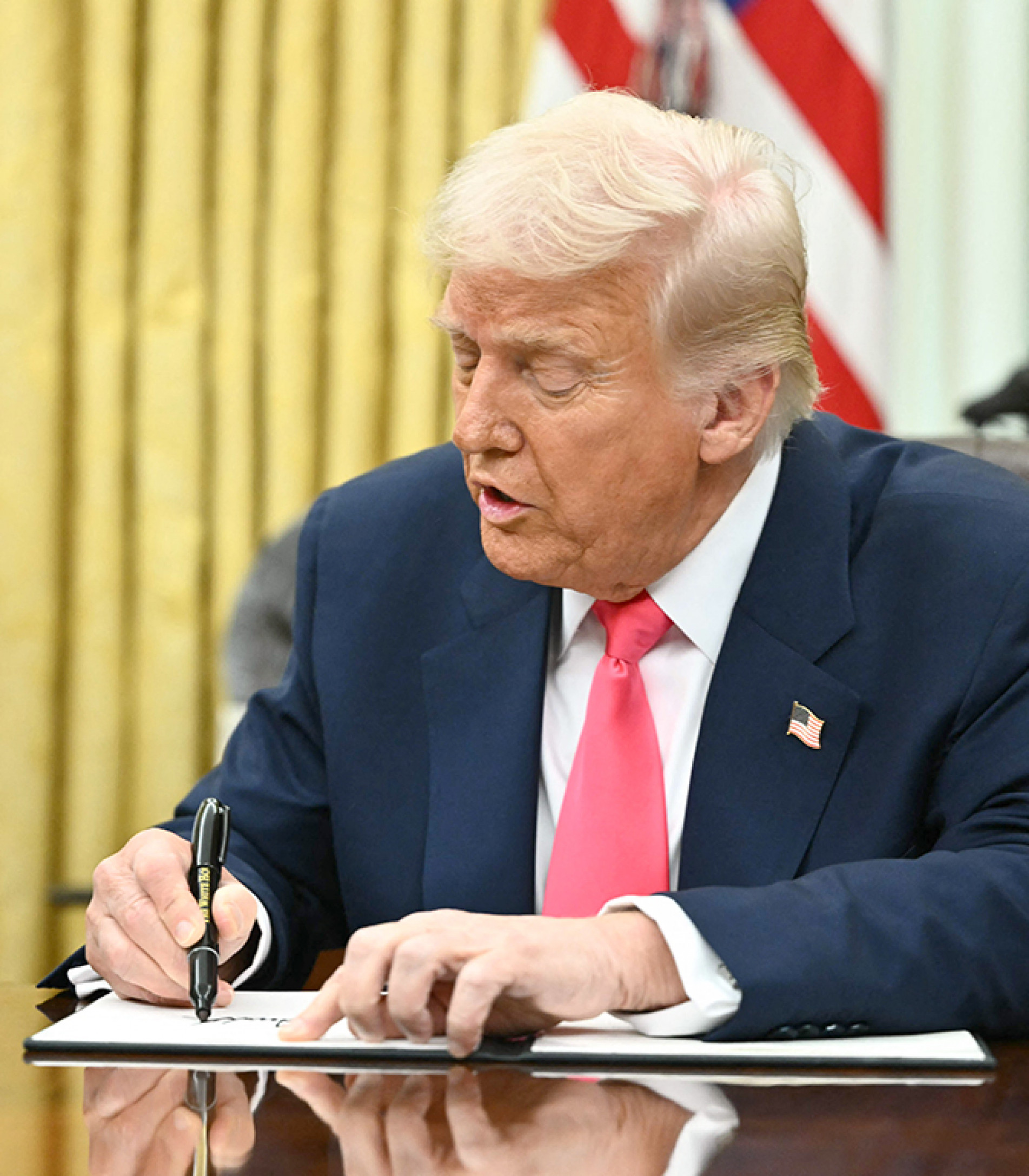 Donald Trump autorizou negociações
