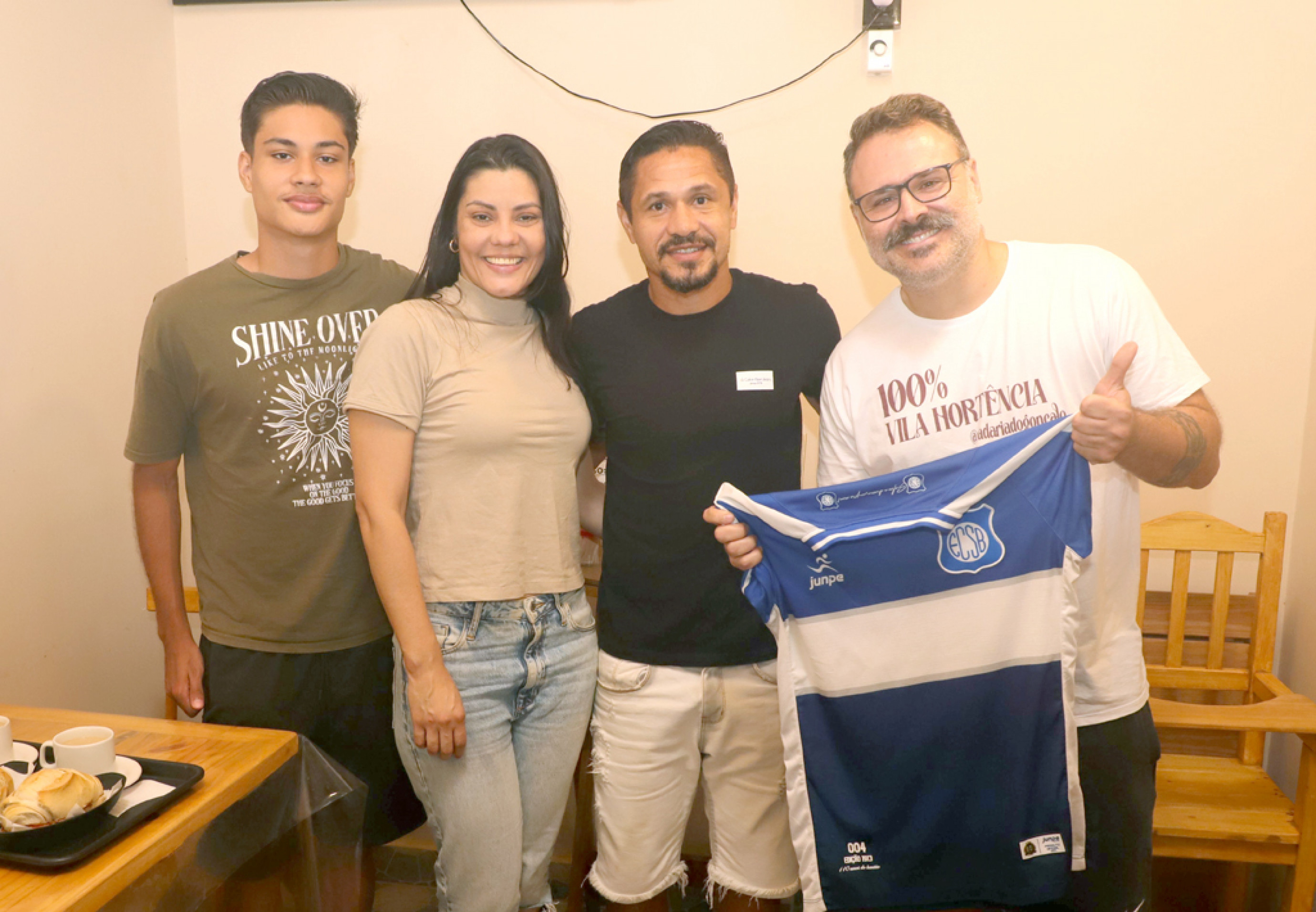 Volante com a família e o comerciante José Renato: muitas homenagens
