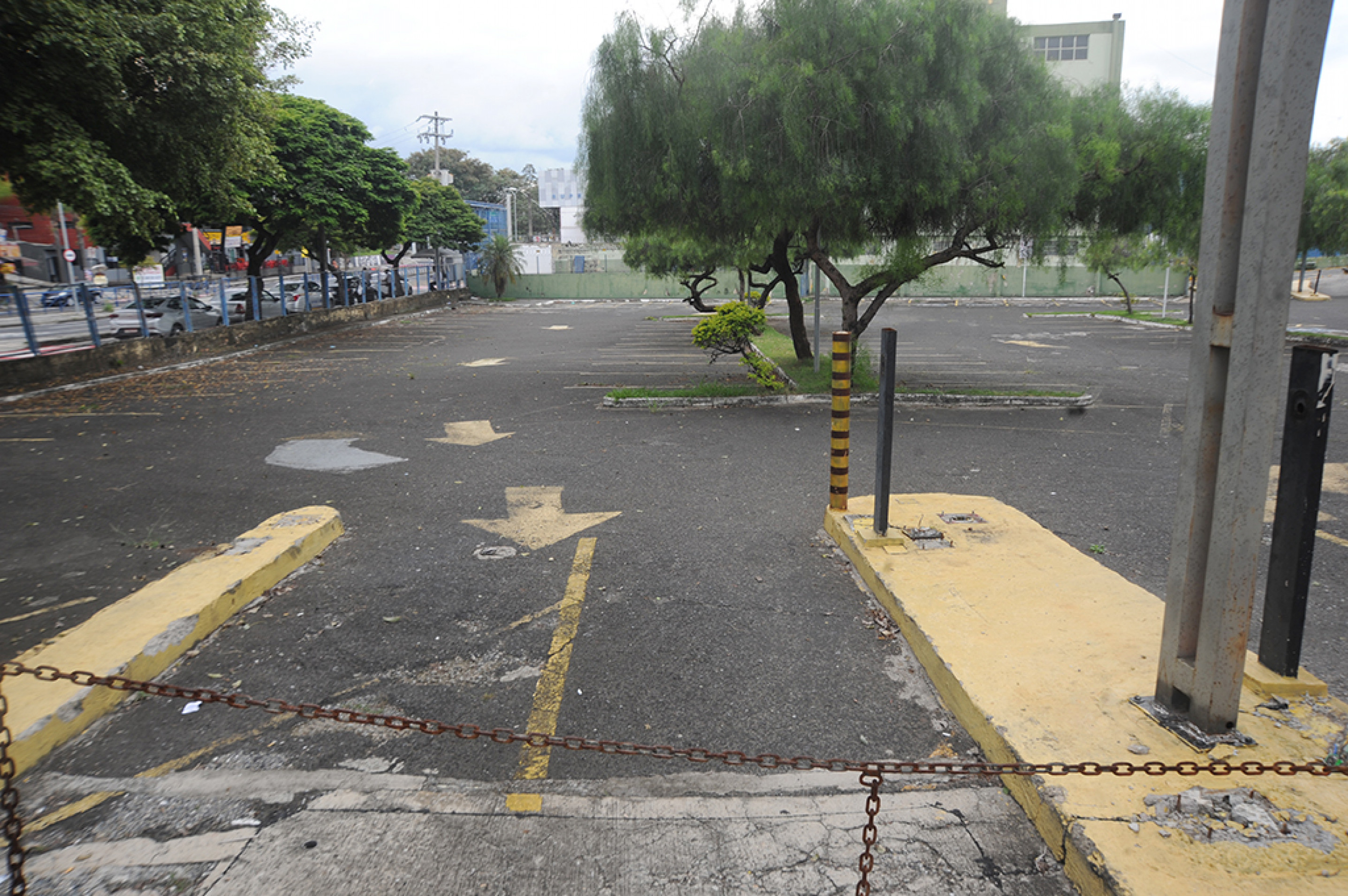  Comunidade pede que espaço seja reaberto ou administrado pela Urbes para melhorar mobilidade na região central
