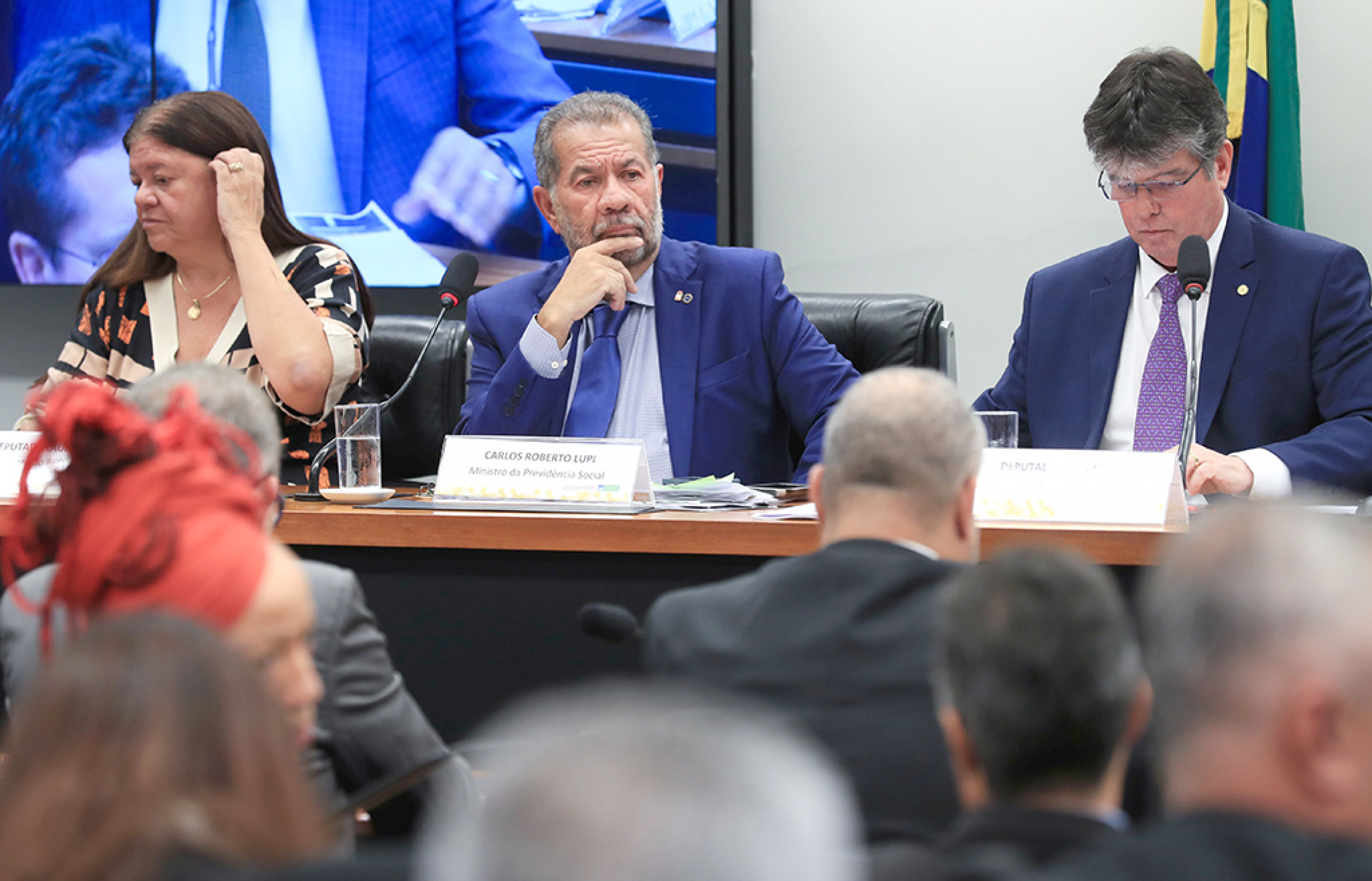 Carlos Lupi participou de audiência na Câmara Federal
