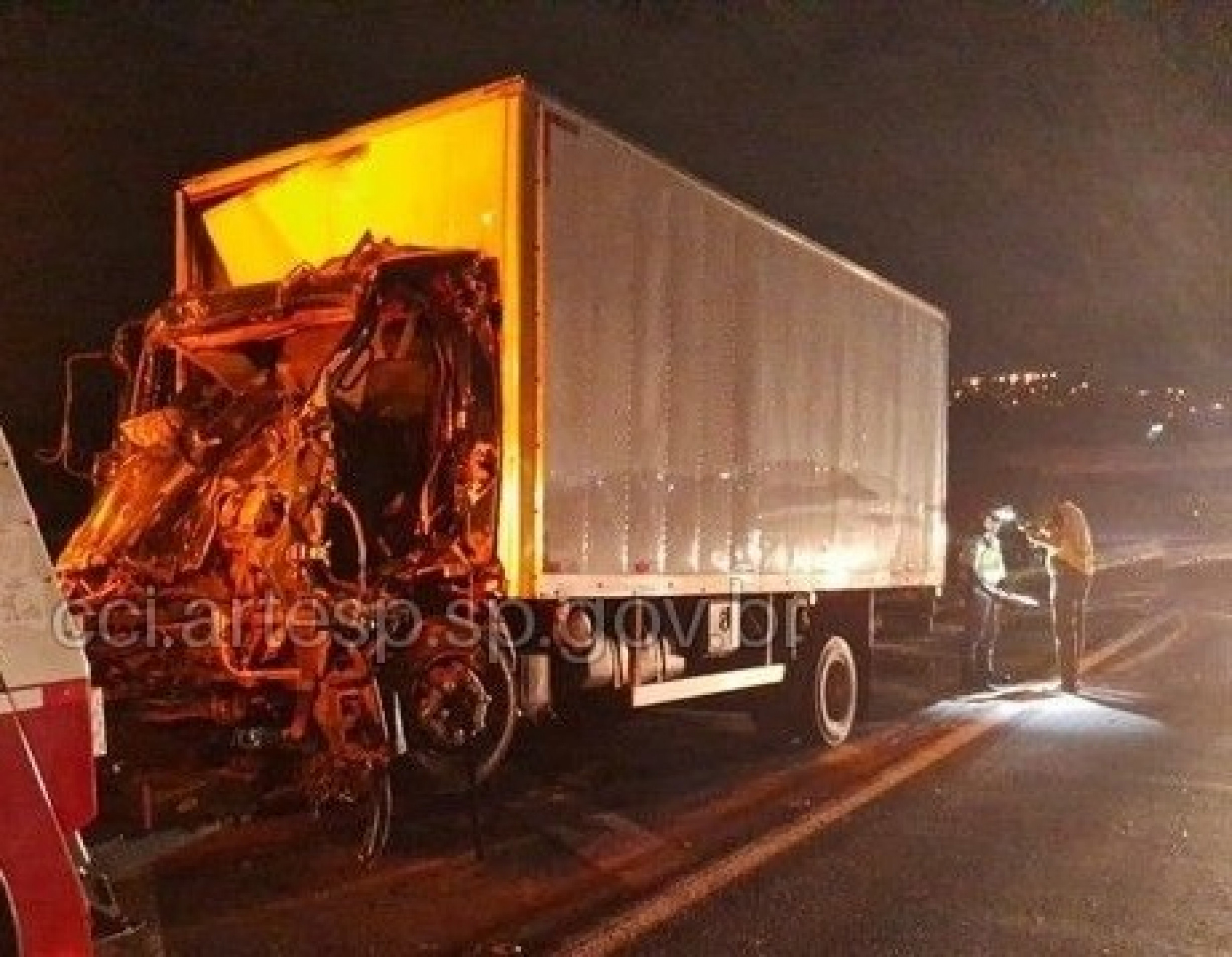 Batida aconteceu na rodovia Raposo Tavares (SP-270), próximo ao quilômetro 109