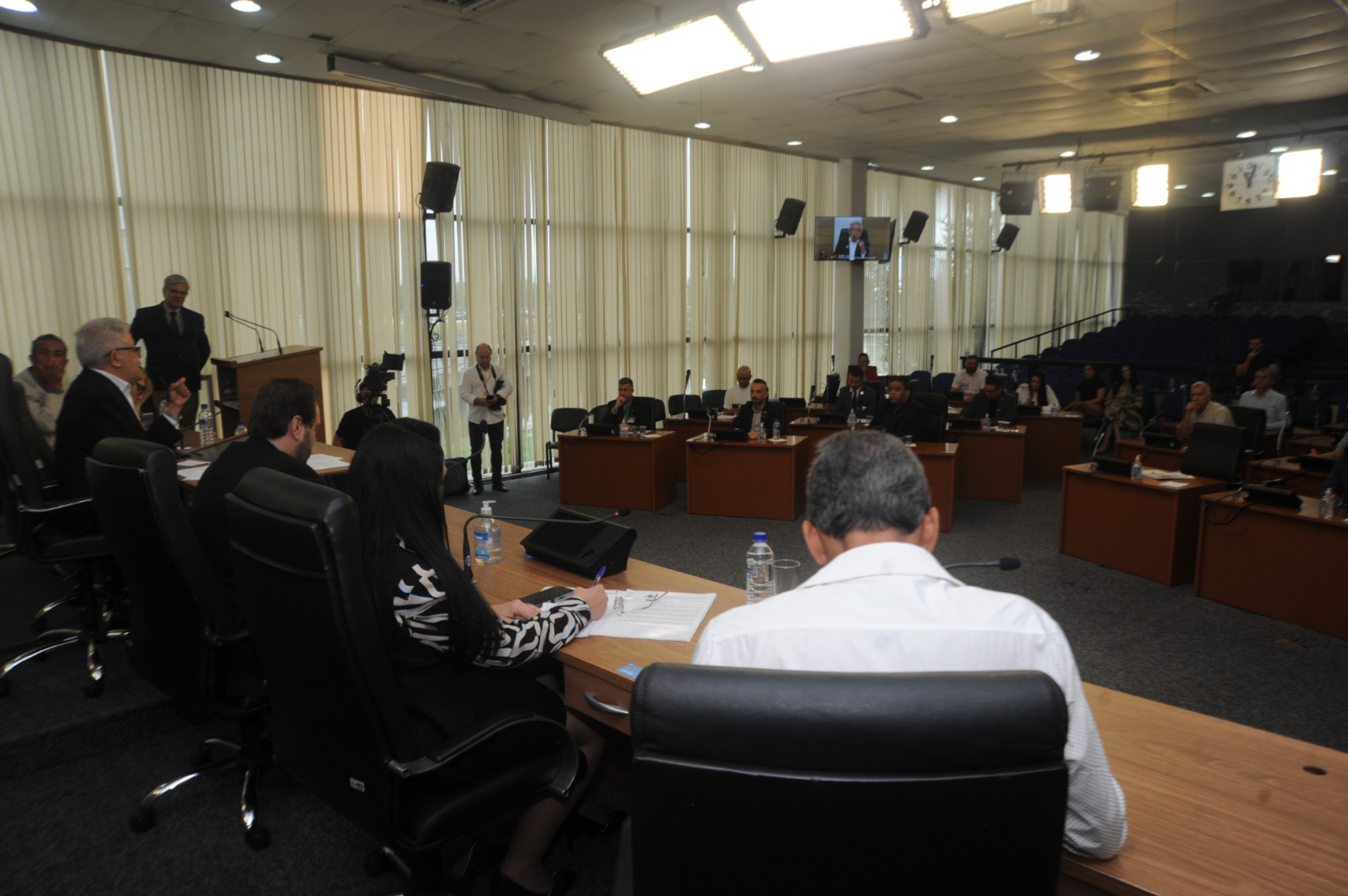 Dos 27 municípios convidados, representantes de 12 participaram