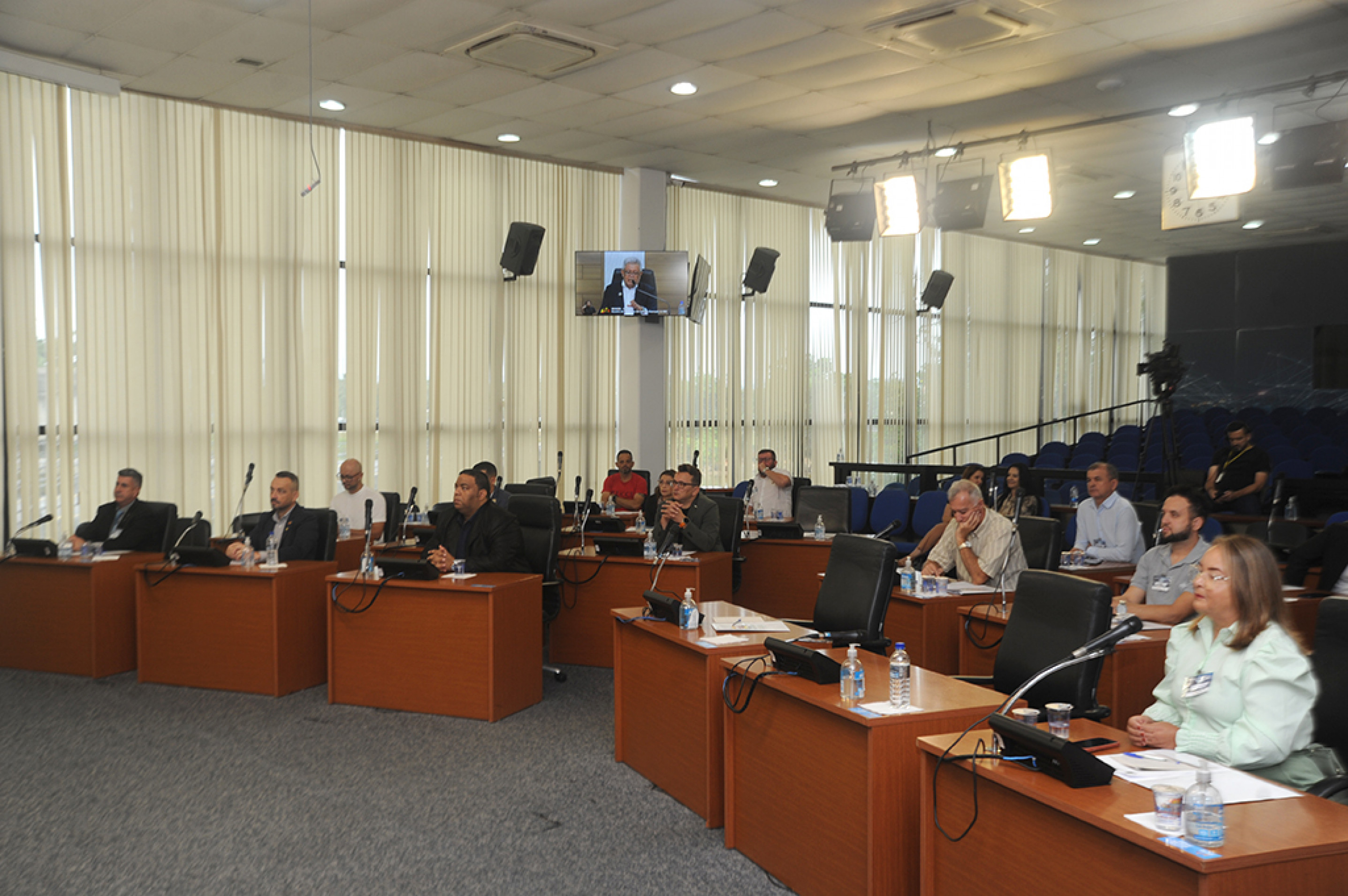 Representantes de doze municípios participaram do encontro
