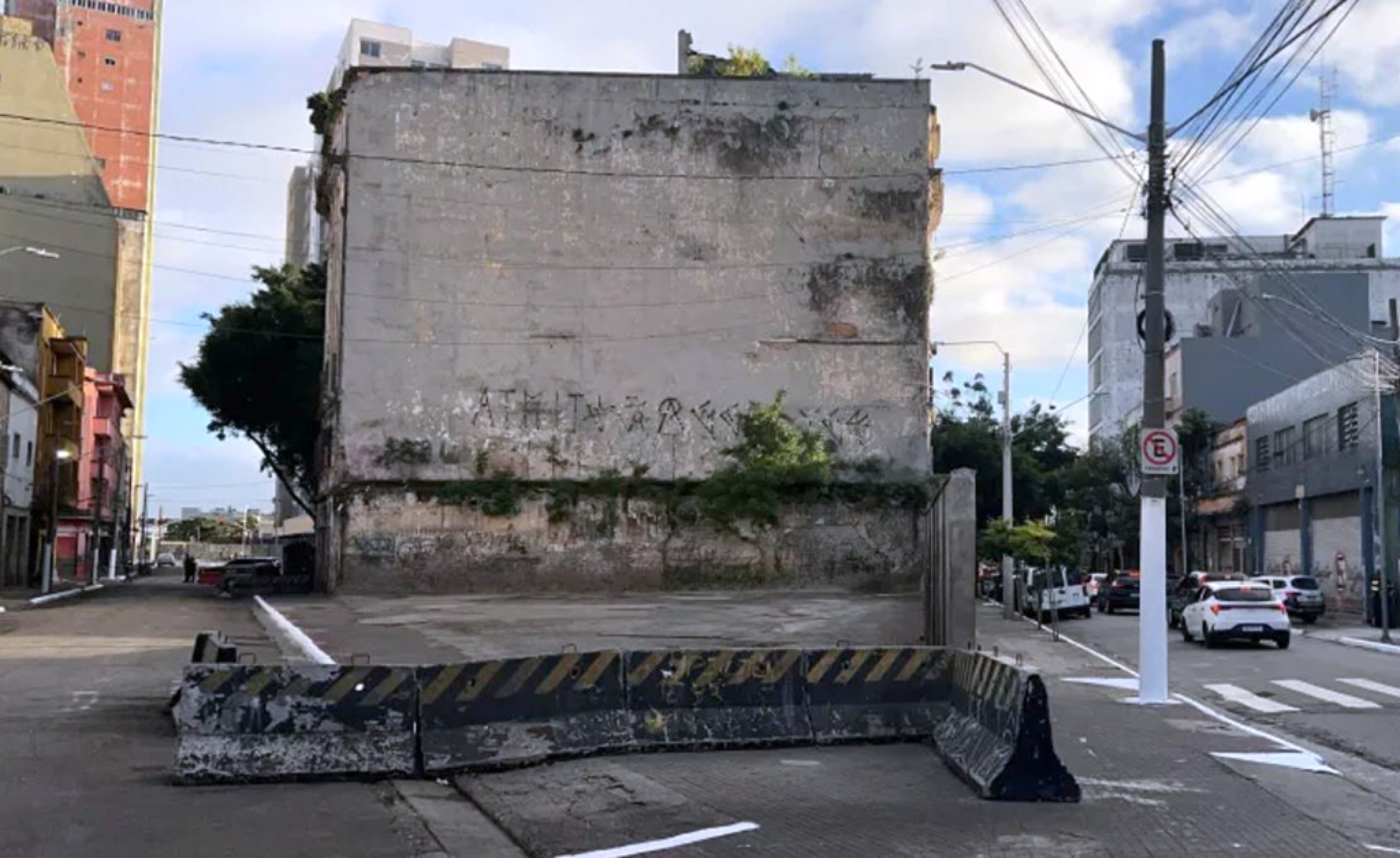 Usuários de drogas deixaram ruas da região de Santa Ifigênia
