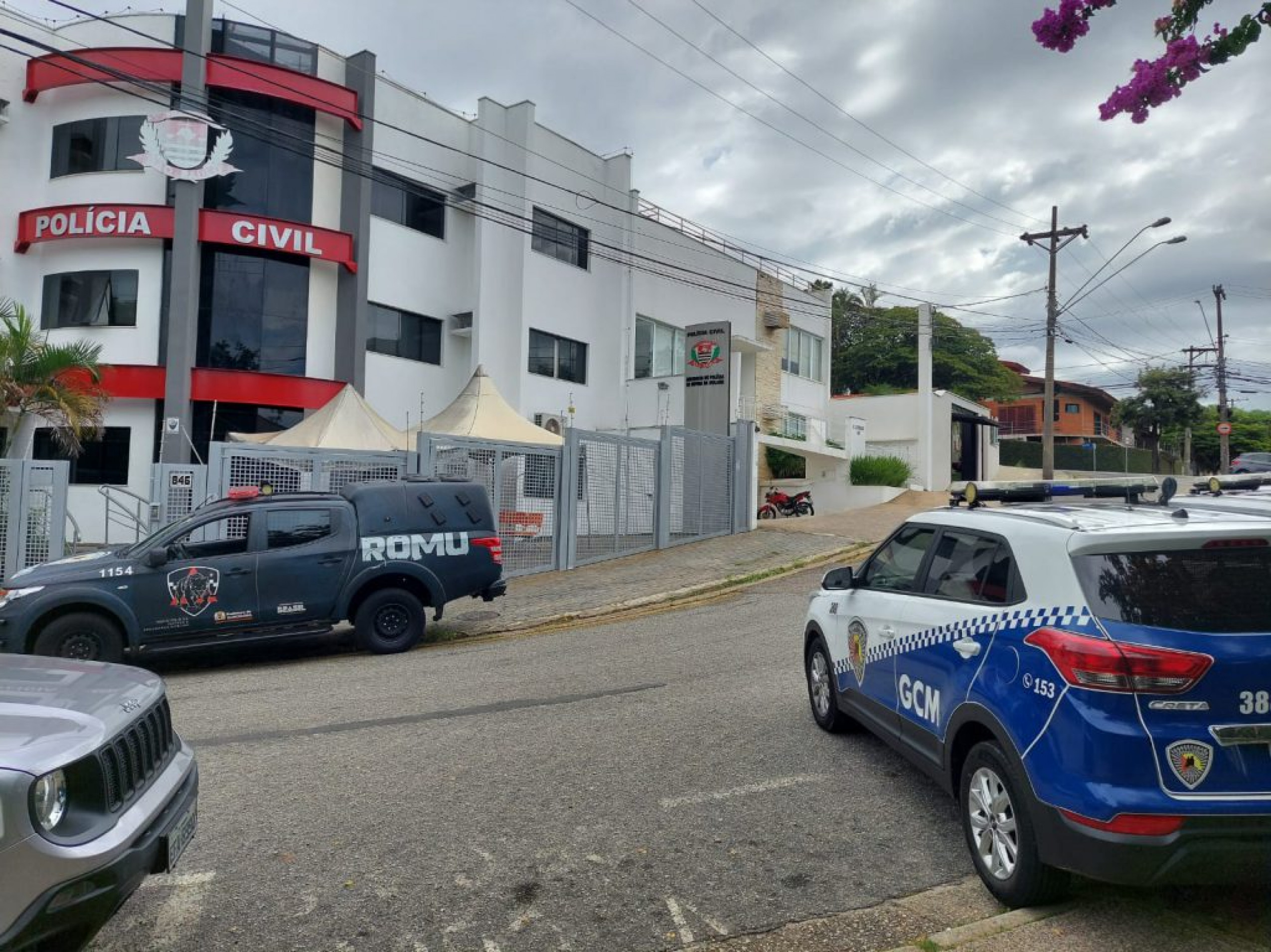 O casal foi conduzido à Delegacia de Defesa da Mulher (DDM) de Sorocaba, para registro da ocorrência