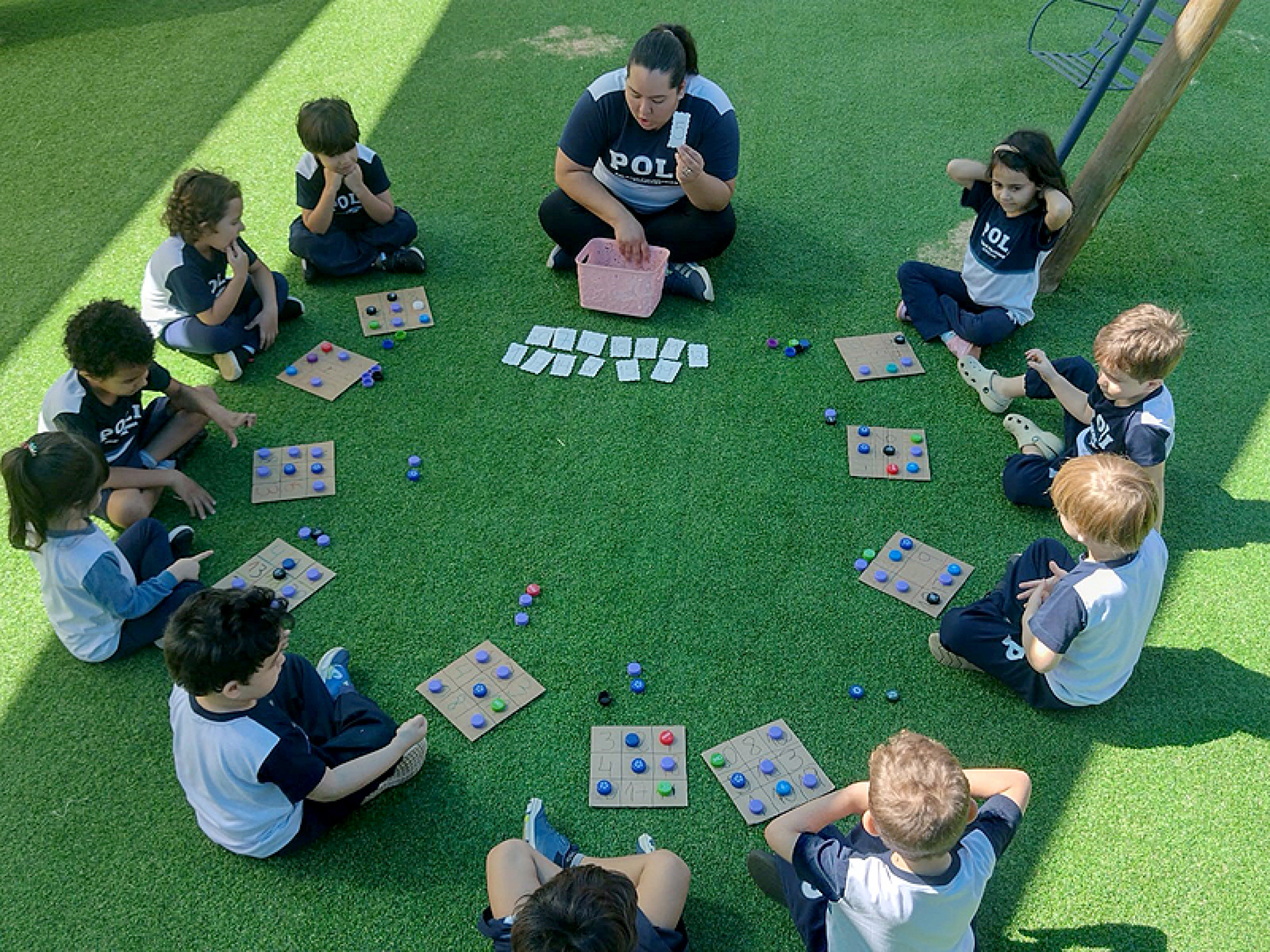 É muito importante trabalhar a matemática na educação infantil, e é essencial 
que isso aconteça brincando