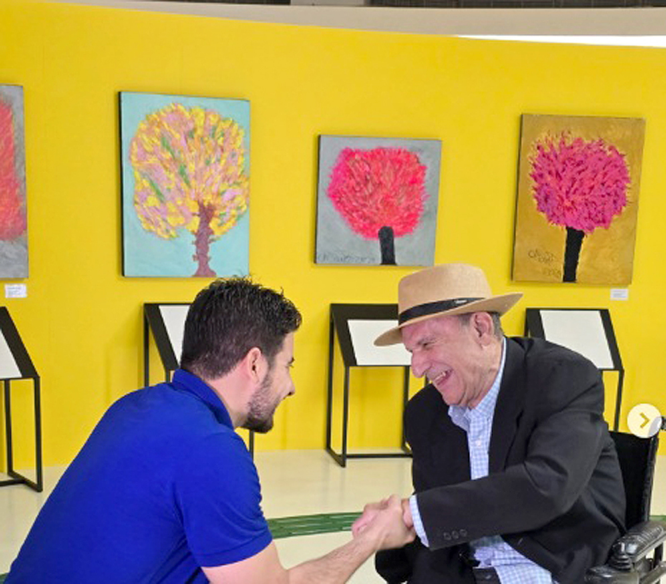 Hoje artista, ex-locutor fez história no rádio esportivo
