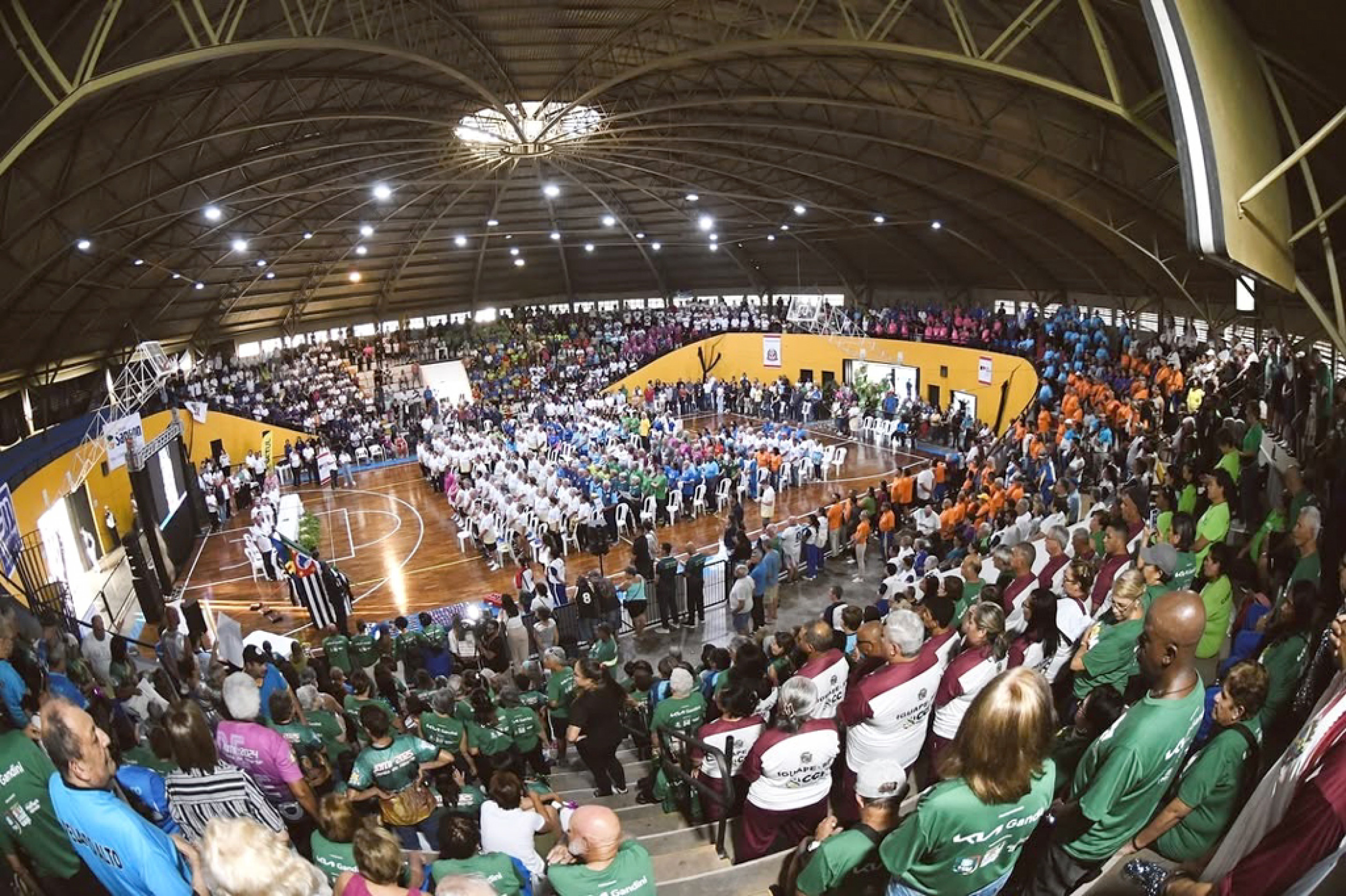 Abertura oficial da fase regional reúne representantes de todas as cidades participantes 
