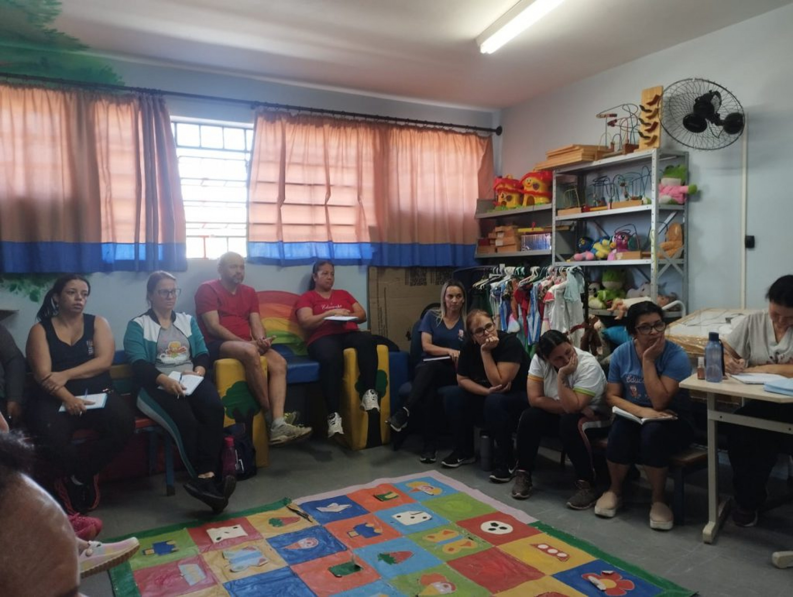 Profissionais que atuam no CEI-80 