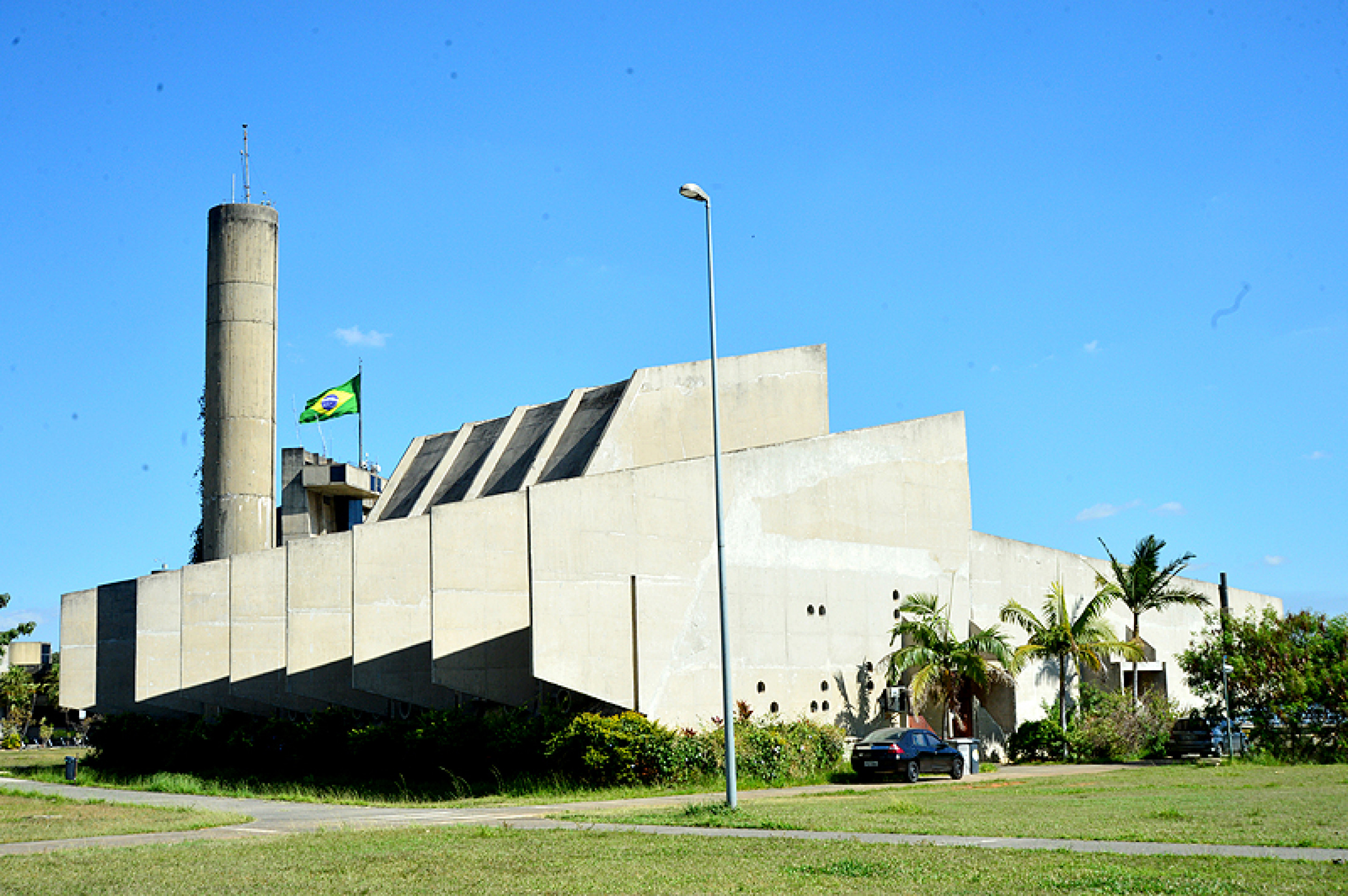 Teatro Municipal é um dos espaços que podem ser beneficiados em possível reforma
