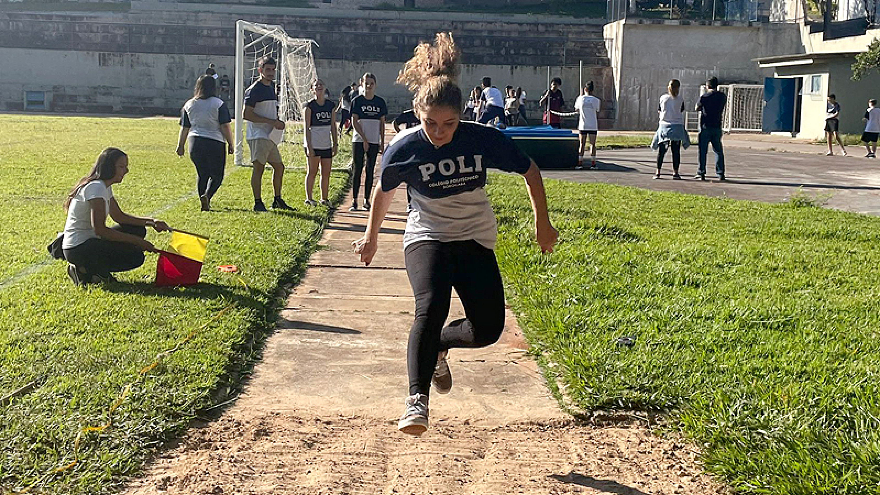 Evento foi idealizado como uma vivência pedagógica, parte essencial do projeto educacional da escola, com o objetivo de estimular a prática esportiva, fortalecer laços entre os alunos e promover valores como respeito e espírito esportivo
